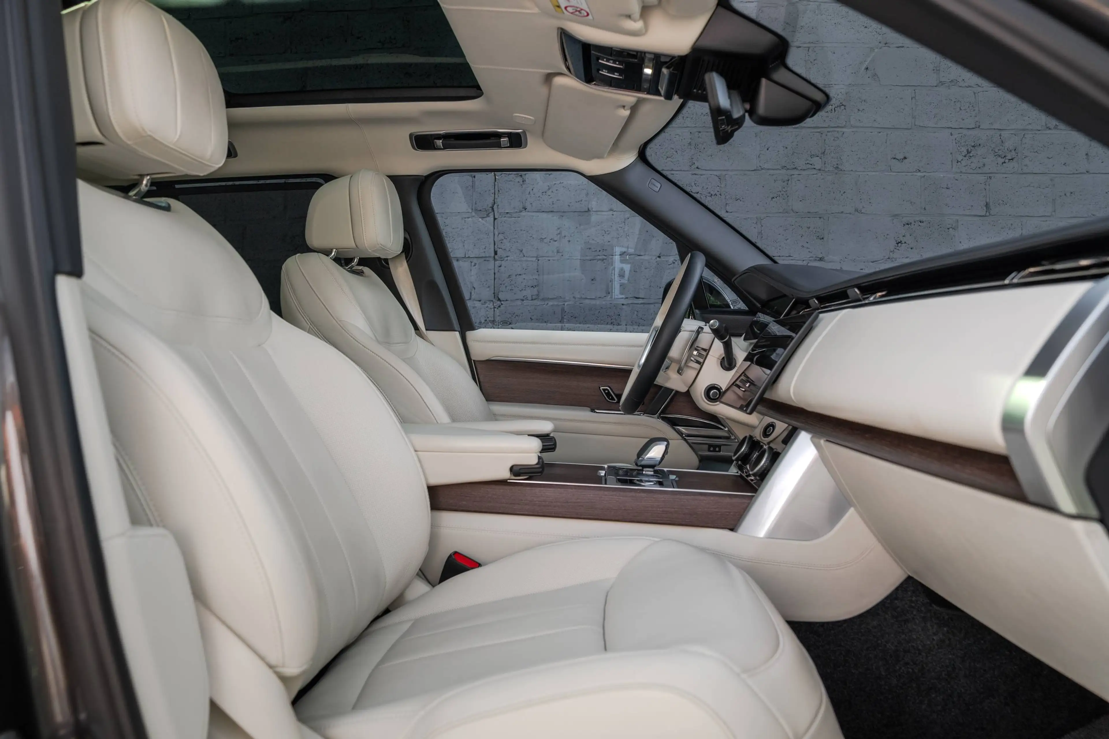 Land Rover Range Rover P440 Autobiography — photo 7