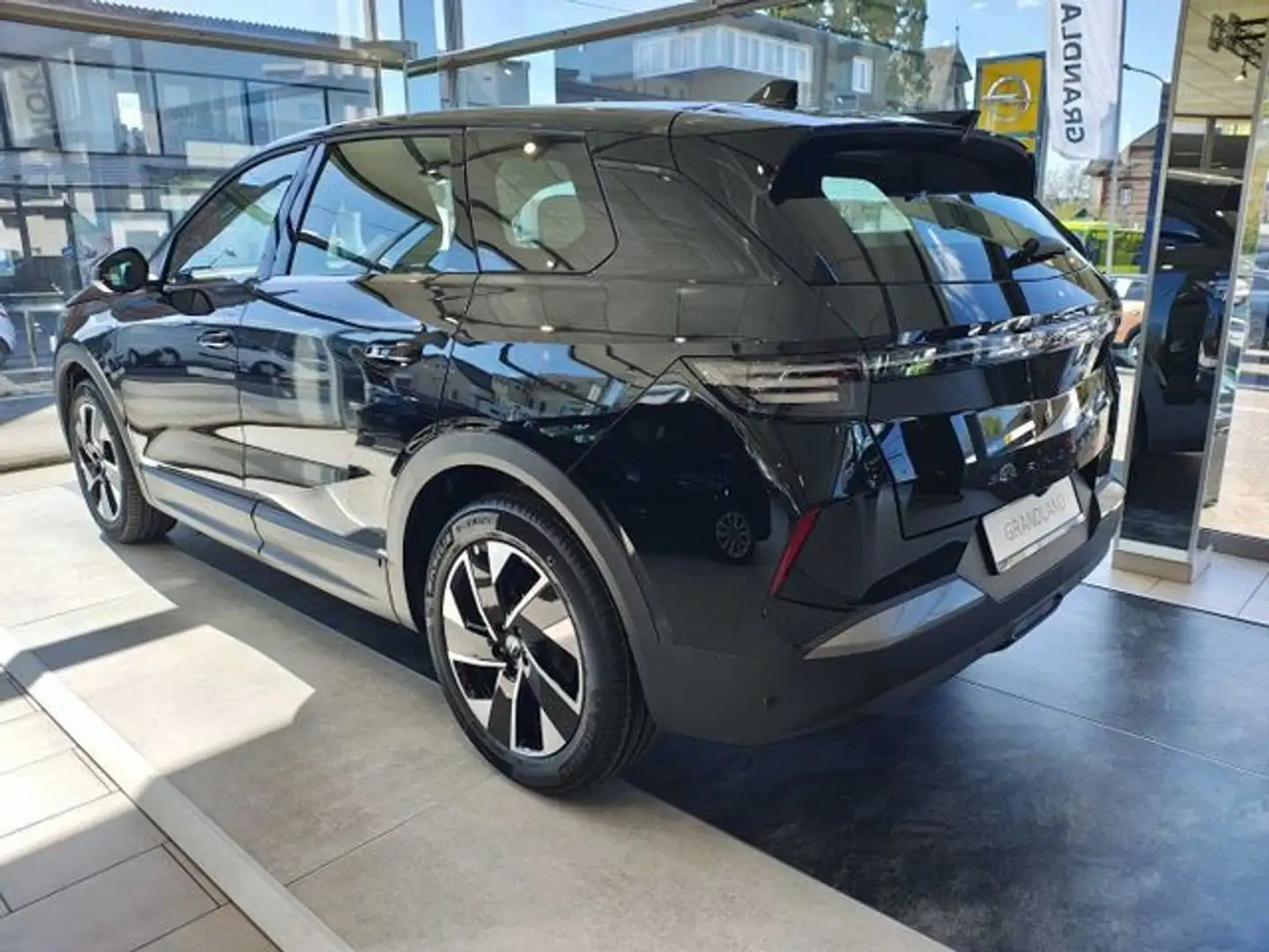 Opel Grandland neues Modell Komfort-Paket Schwarz - 2