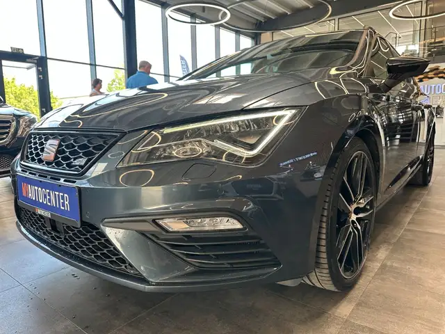 Seat Leon Leon view 4