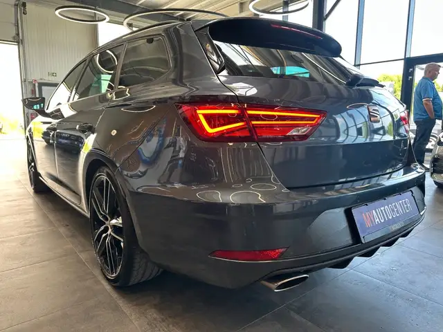 Seat Leon Leon view 5
