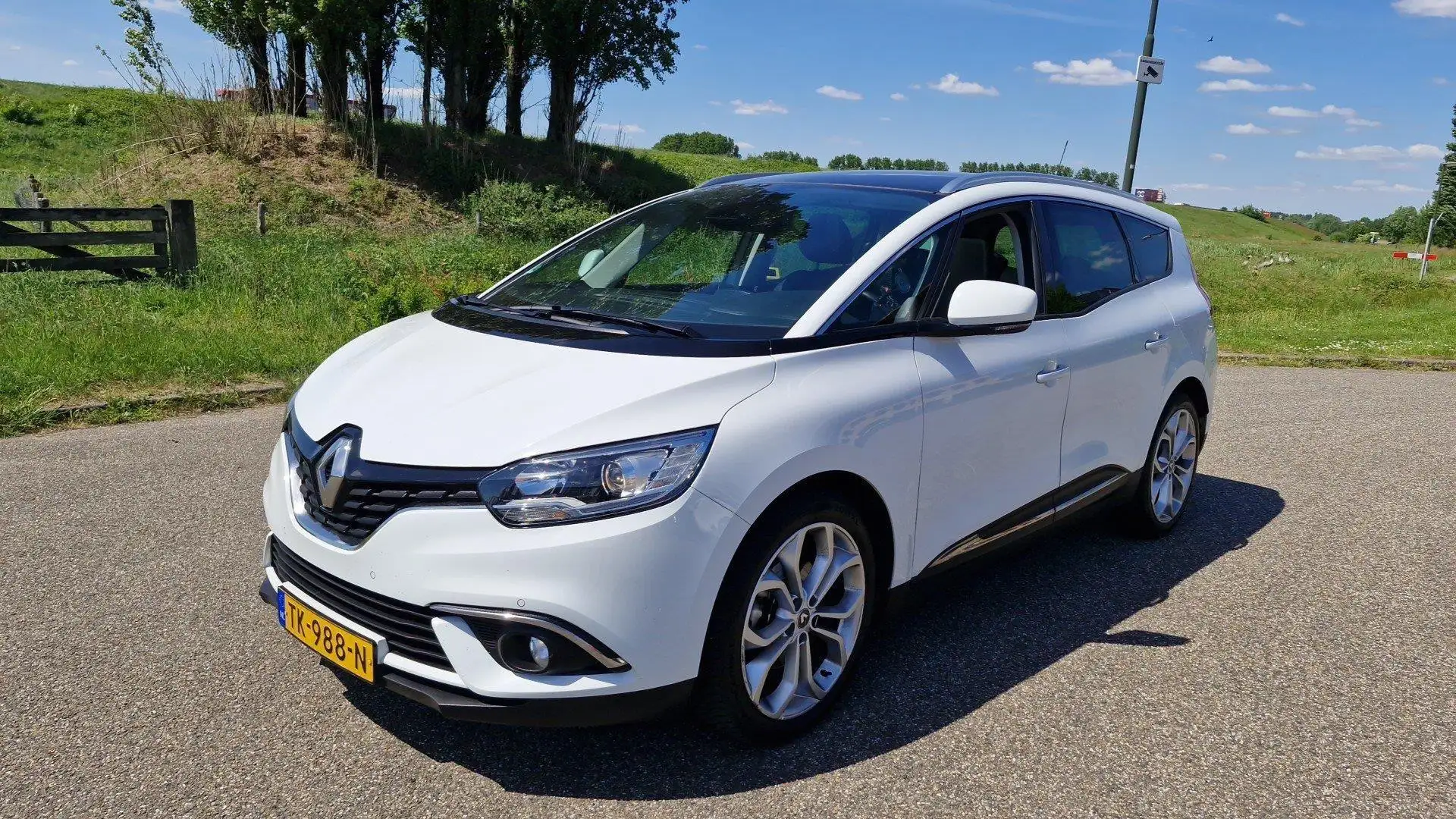 Renault Grand Scenic 1.4 TCe Zen 7p. Blanc - 1