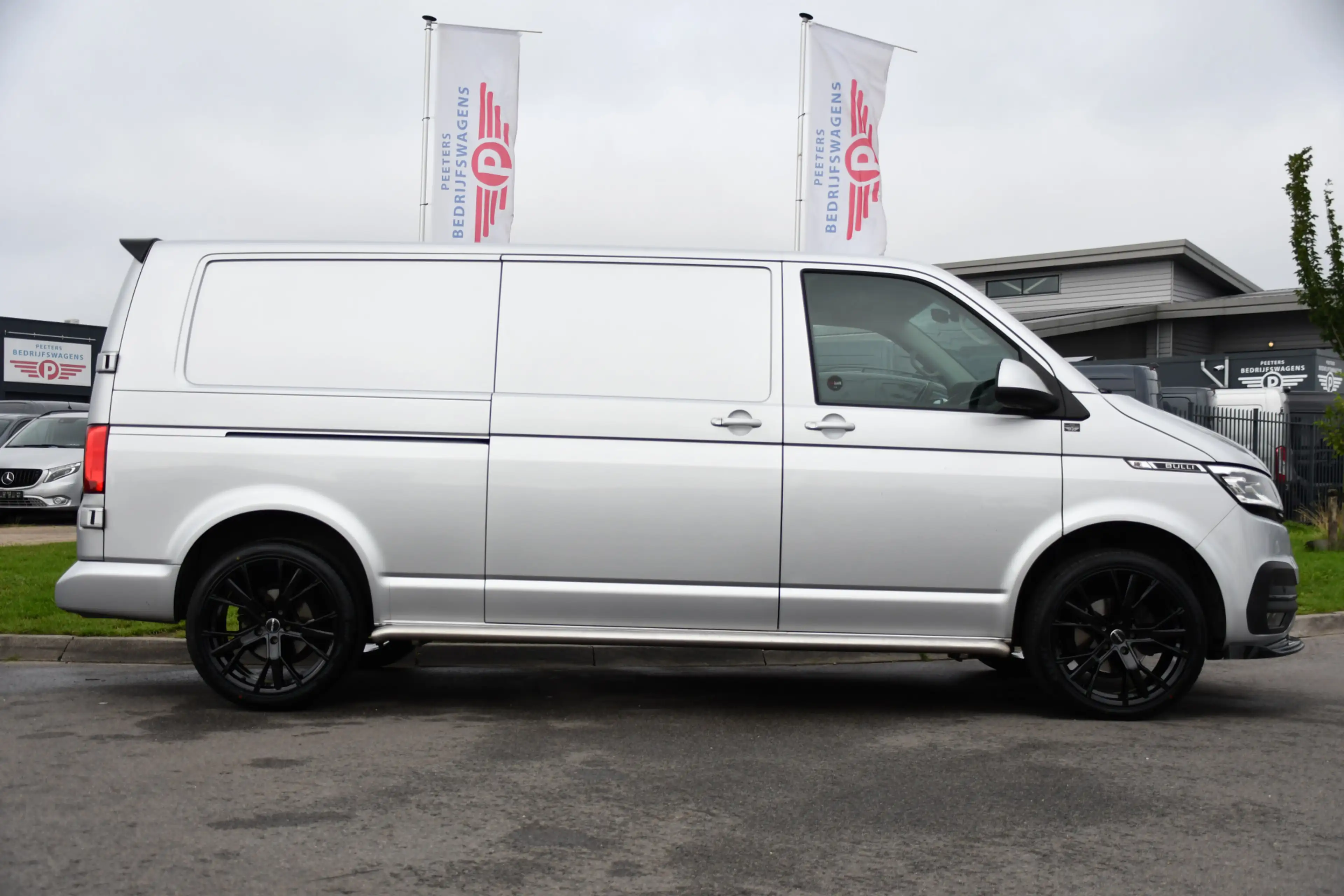 Volkswagen T6.1 Transporter 2.0 TDI L2H1 28 Bulli Virtual, Camera, Carplay, Ad — photo 10