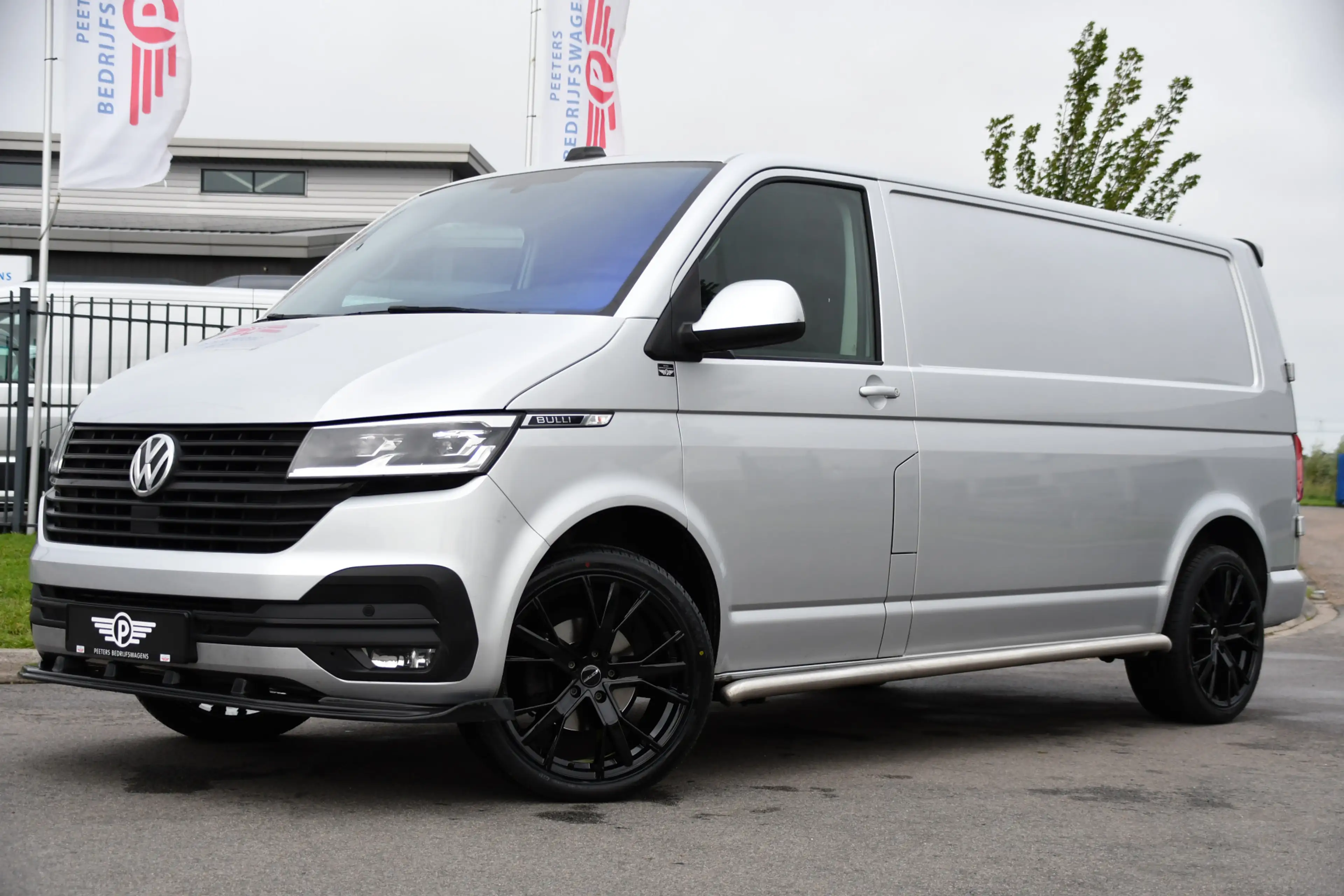 Volkswagen T6.1 Transporter 2.0 TDI L2H1 28 Bulli Virtual, Camera, Carplay, Ad — photo 4