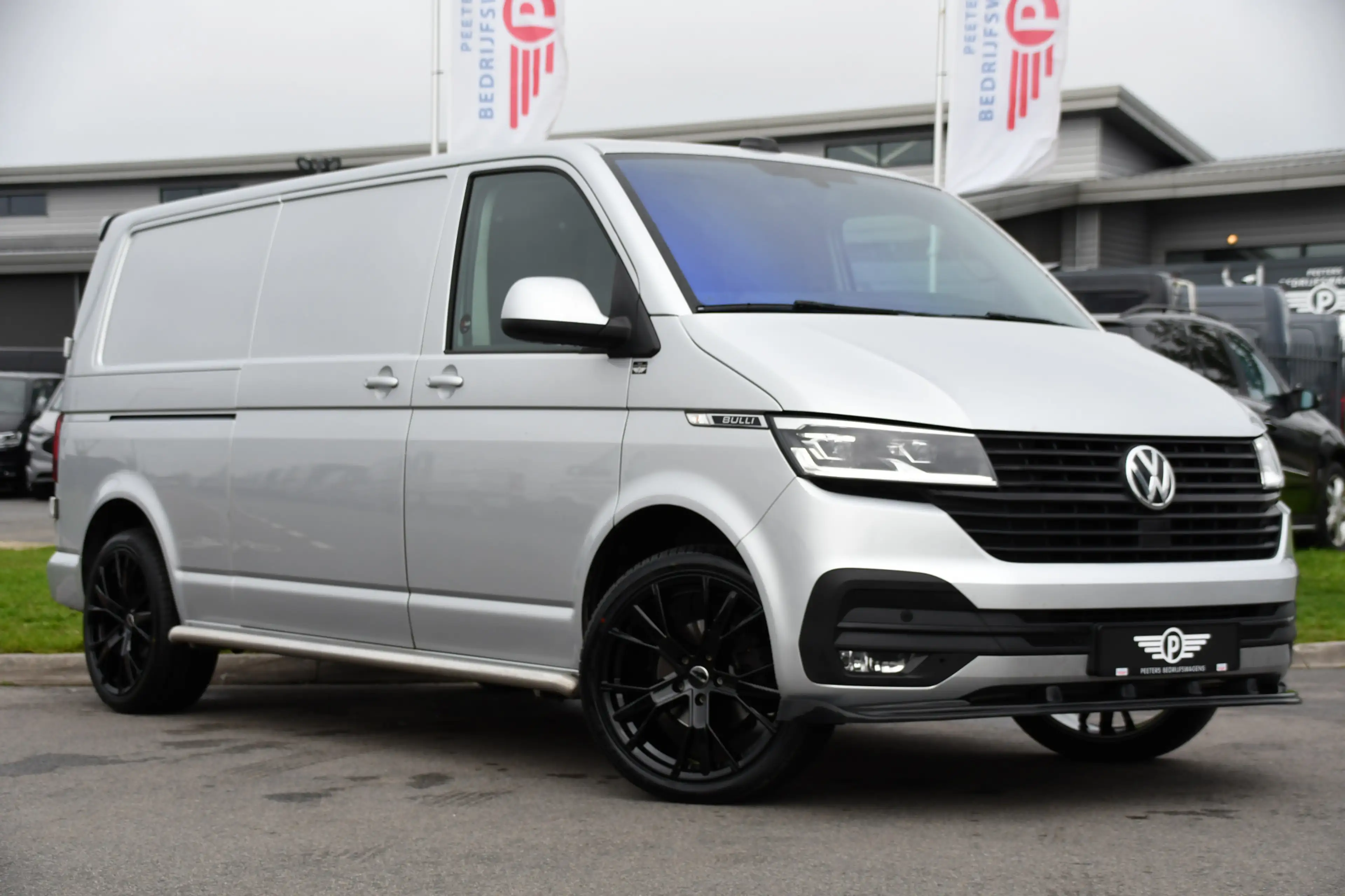 Volkswagen T6.1 Transporter 2.0 TDI L2H1 28 Bulli Virtual, Camera, Carplay, Ad — photo 5