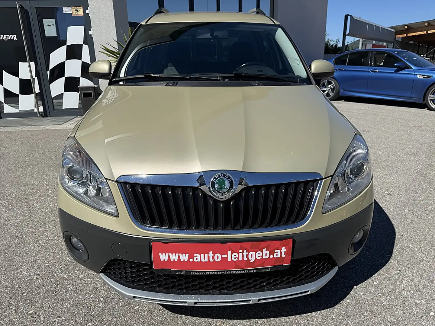 Skoda Roomster Ambiente Scout 1,2 TSI Gelb - 2