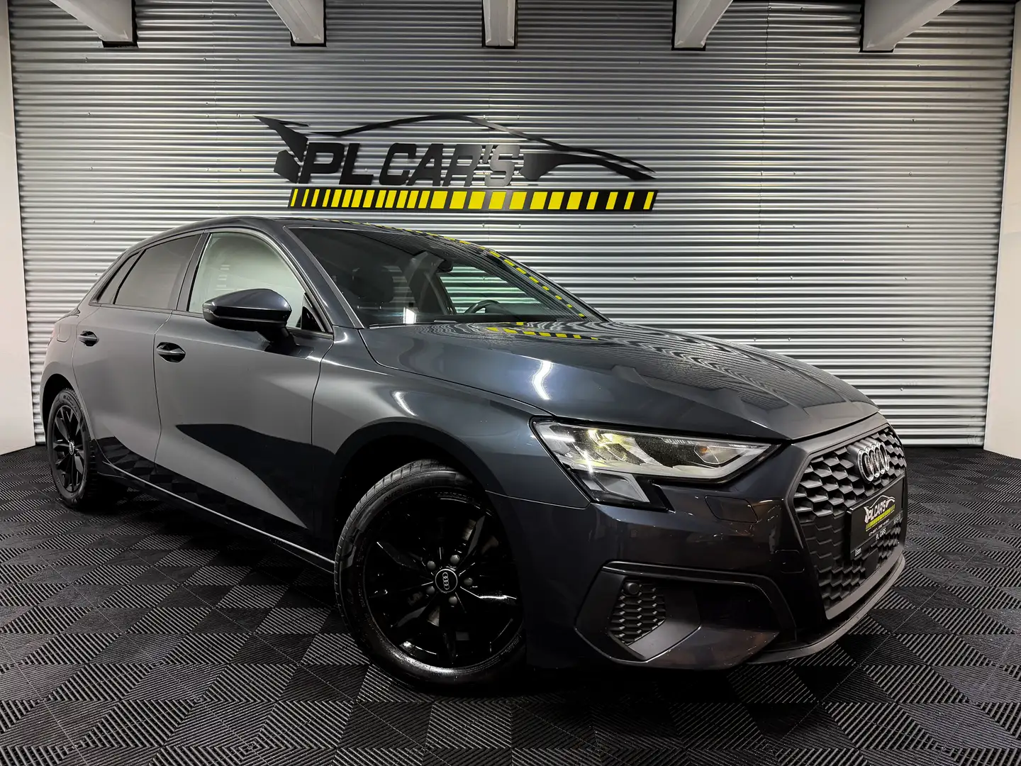 Audi A3 A3 Sportback 35 TDi S line - 1