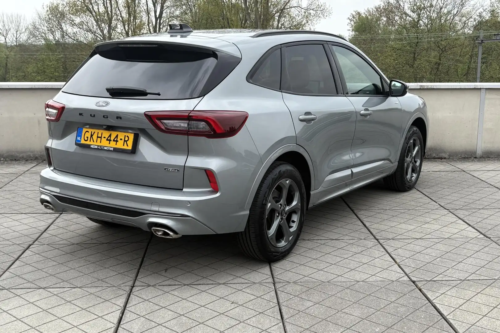 Ford Kuga 2.5 PHEV ST-Line | Winter pack | Elektrisch wegkla Grau - 2