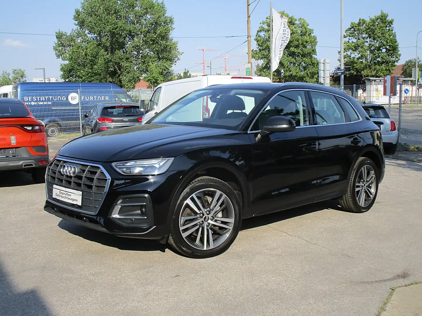 Audi Q5 50 TFSI e PHEV quattro Schwarz - 1