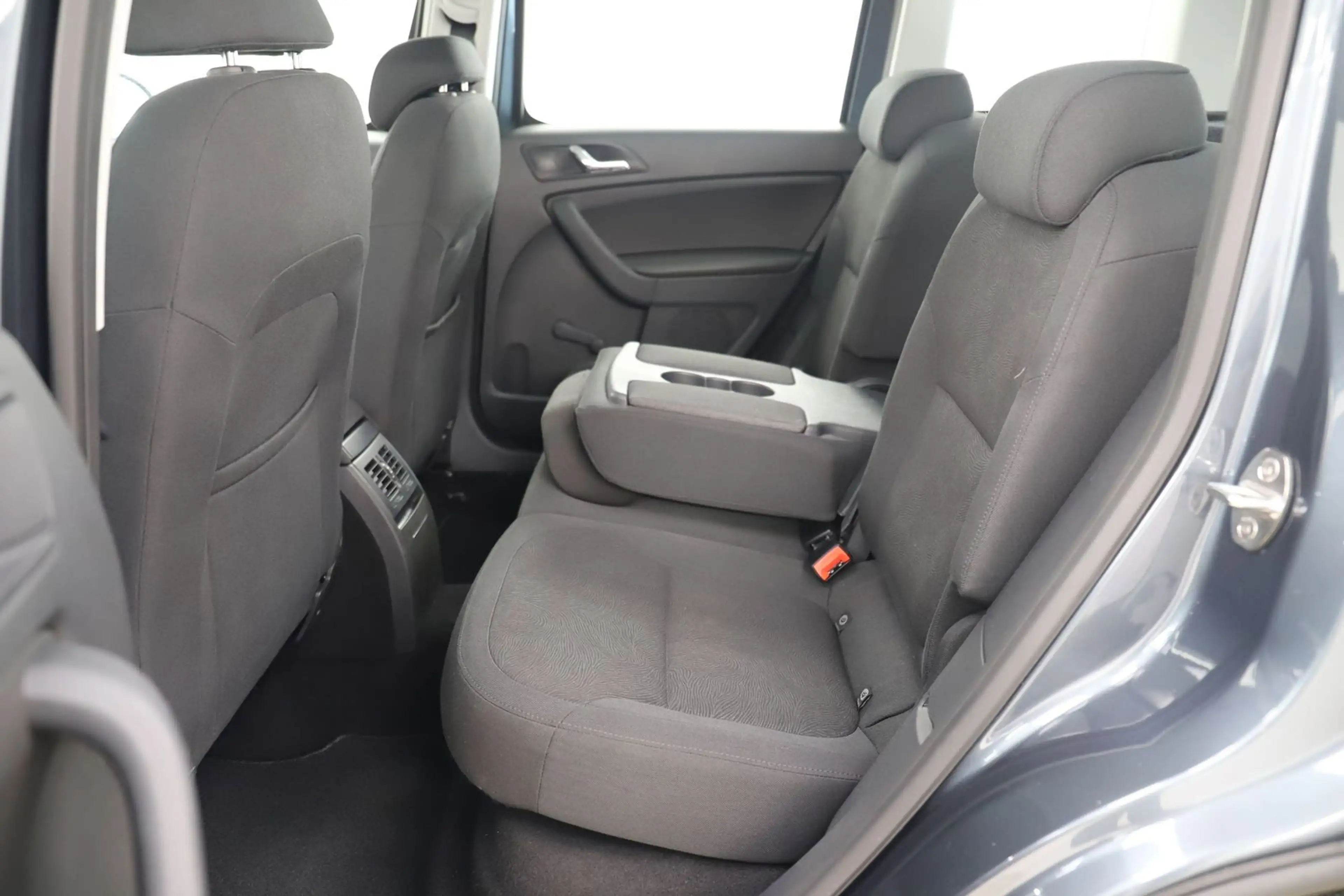Skoda Yeti 1.2TSI 105PS Automatik Ambition Klima PDC — photo 12
