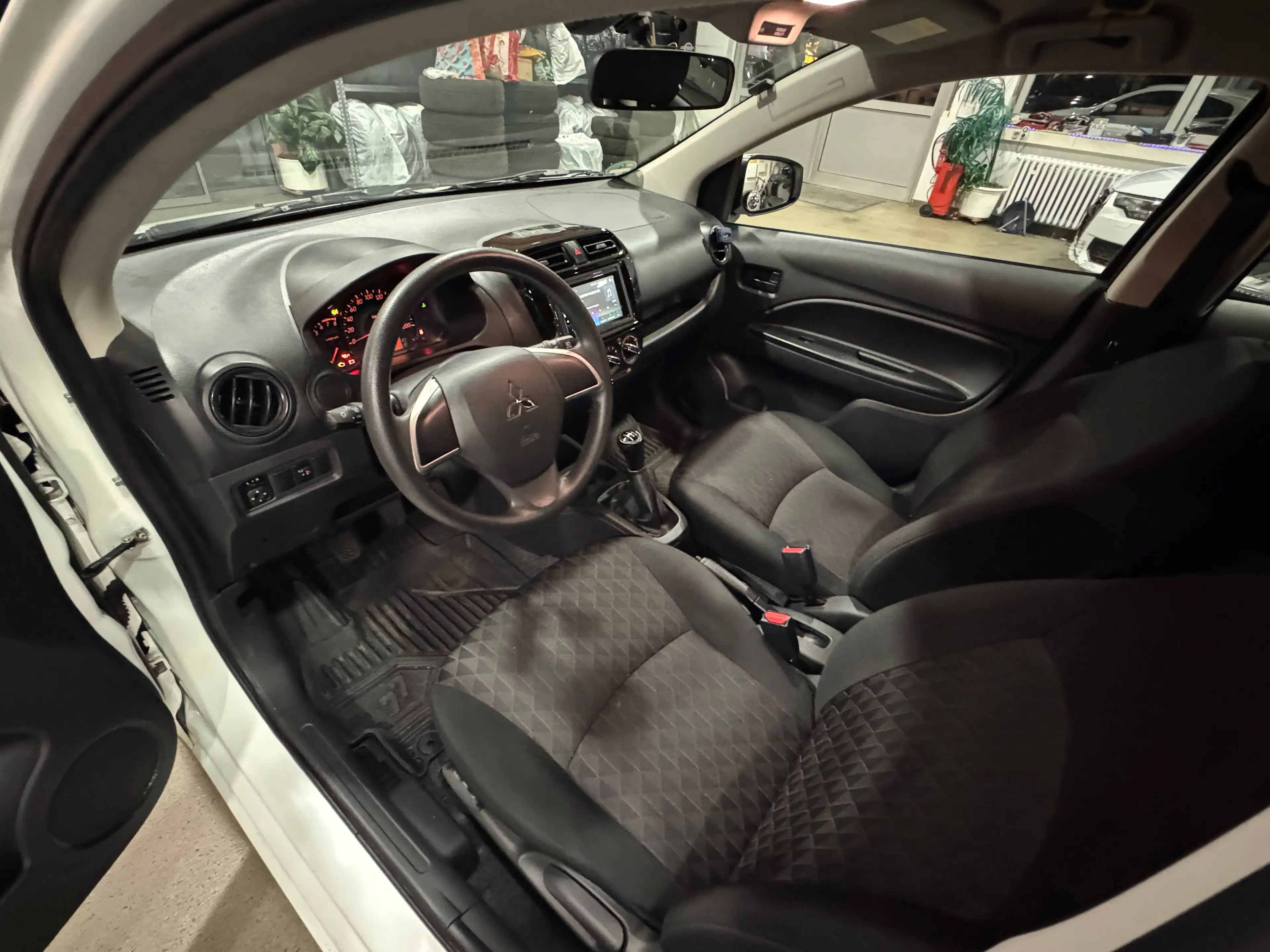 Mitsubishi Space Star Select 1,2i,KLIMA,Servo,ZV mit FUNK,Werksgarantie — photo 9