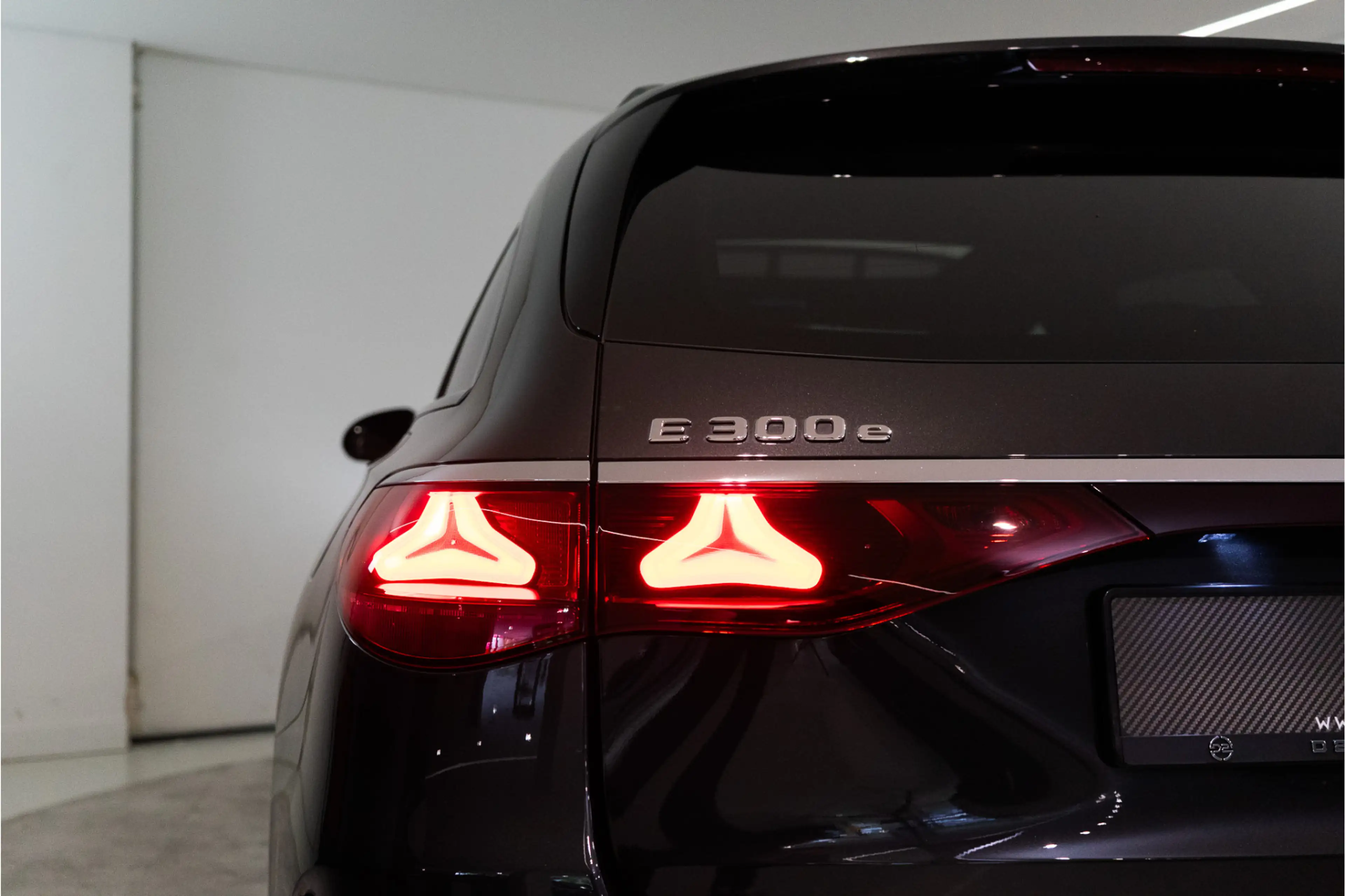 Mercedes-Benz E 300 Estate e Premium+ AMG 313PK | Burmester | Pano | T — photo 18