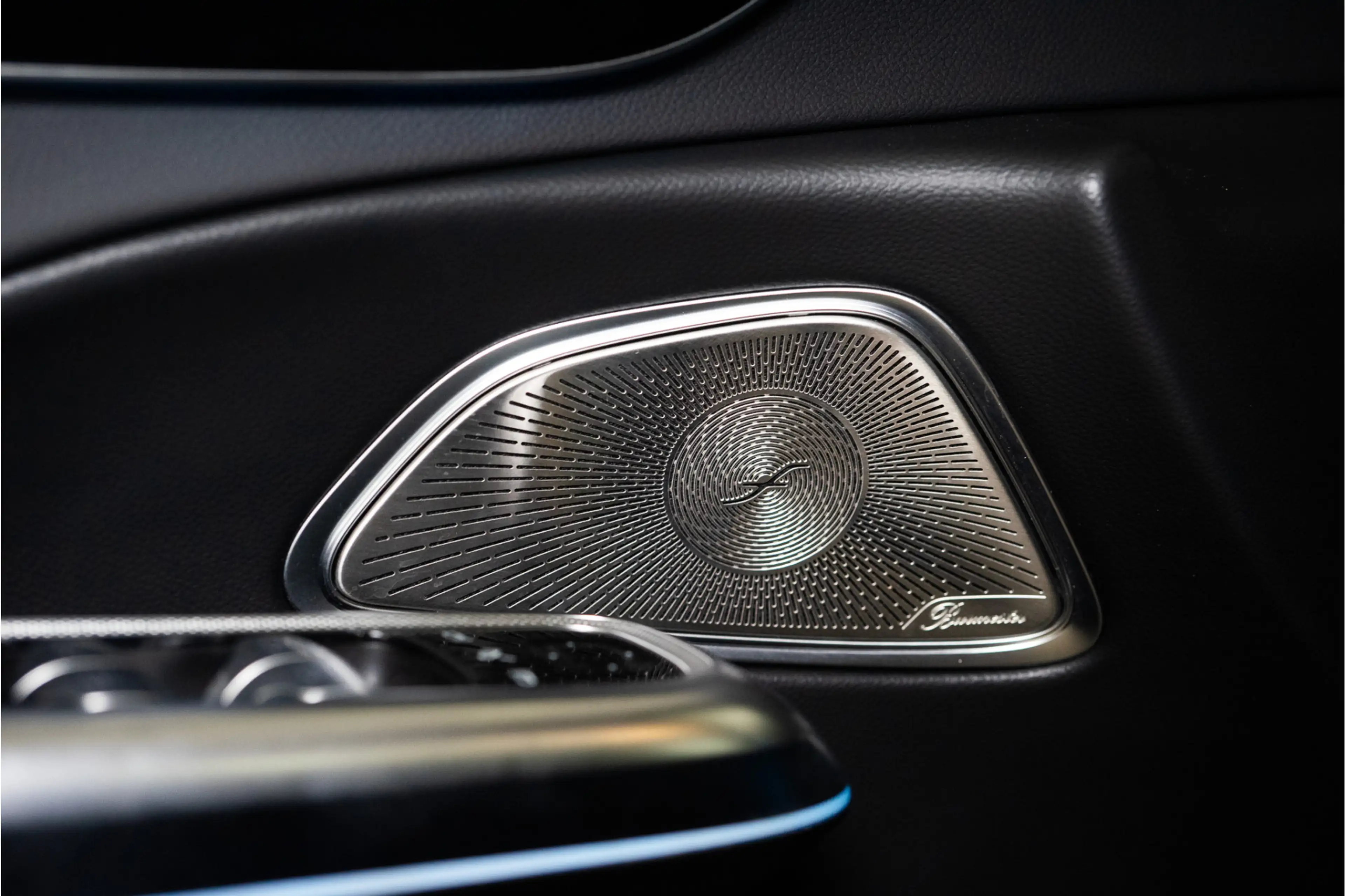 Mercedes-Benz E 300 Estate e Premium+ AMG 313PK | Burmester | Pano | T — photo 34