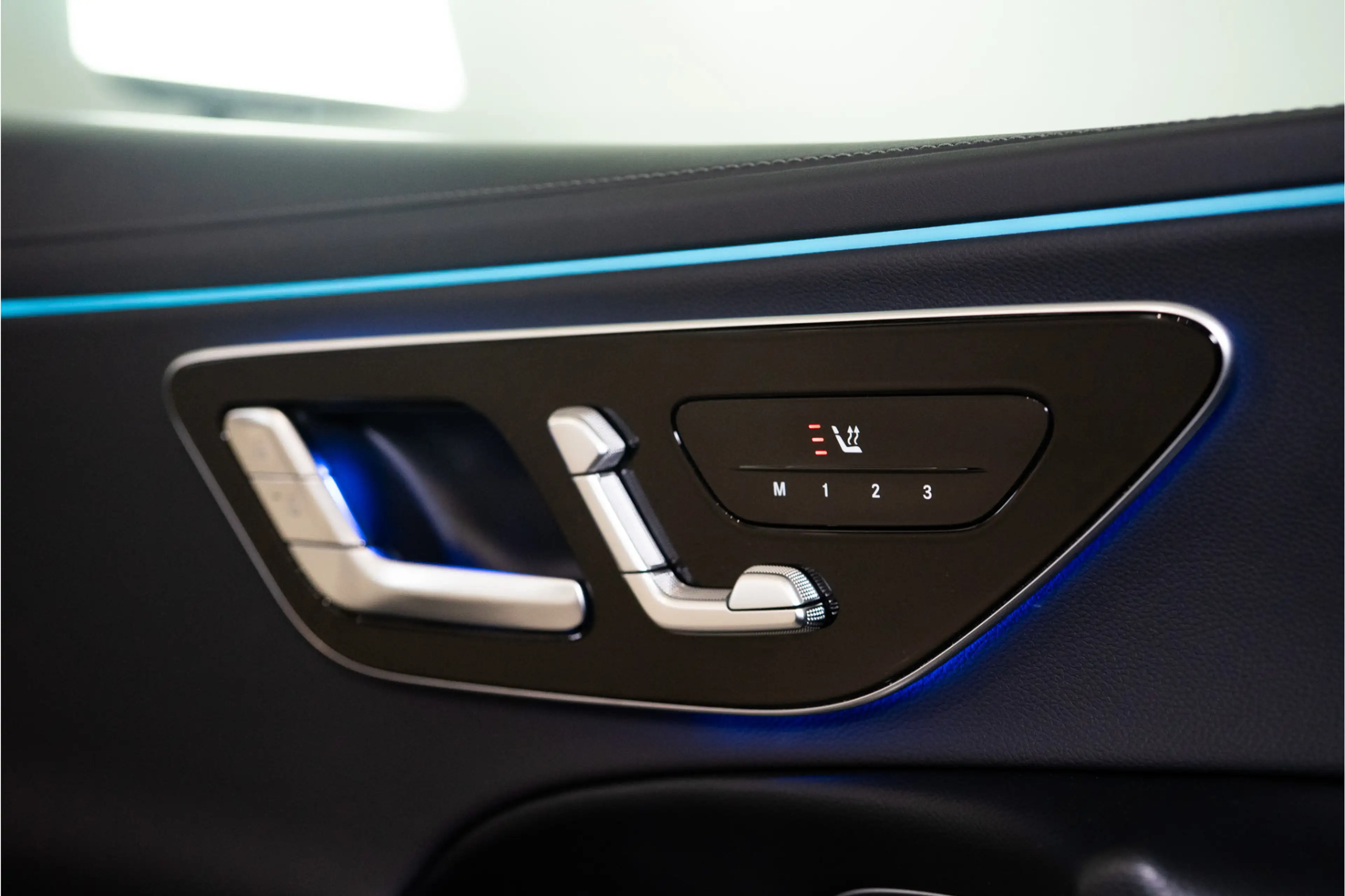 Mercedes-Benz E 300 Estate e Premium+ AMG 313PK | Burmester | Pano | T — photo 33