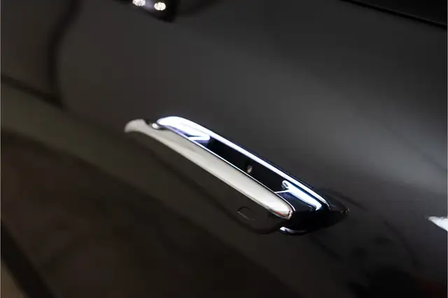 Mercedes-Benz E-Class view 15