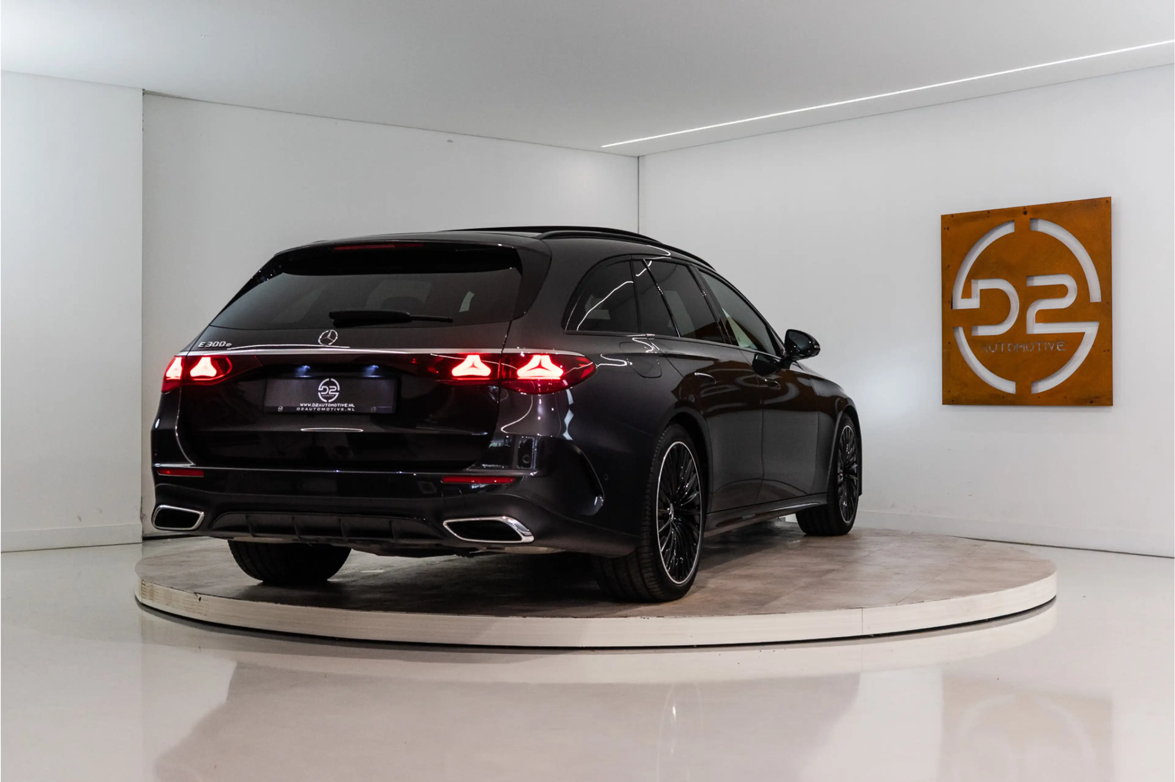 Mercedes-Benz E 300 Estate e Premium+ AMG 313PK | Burmester | Pano | T — photo 5