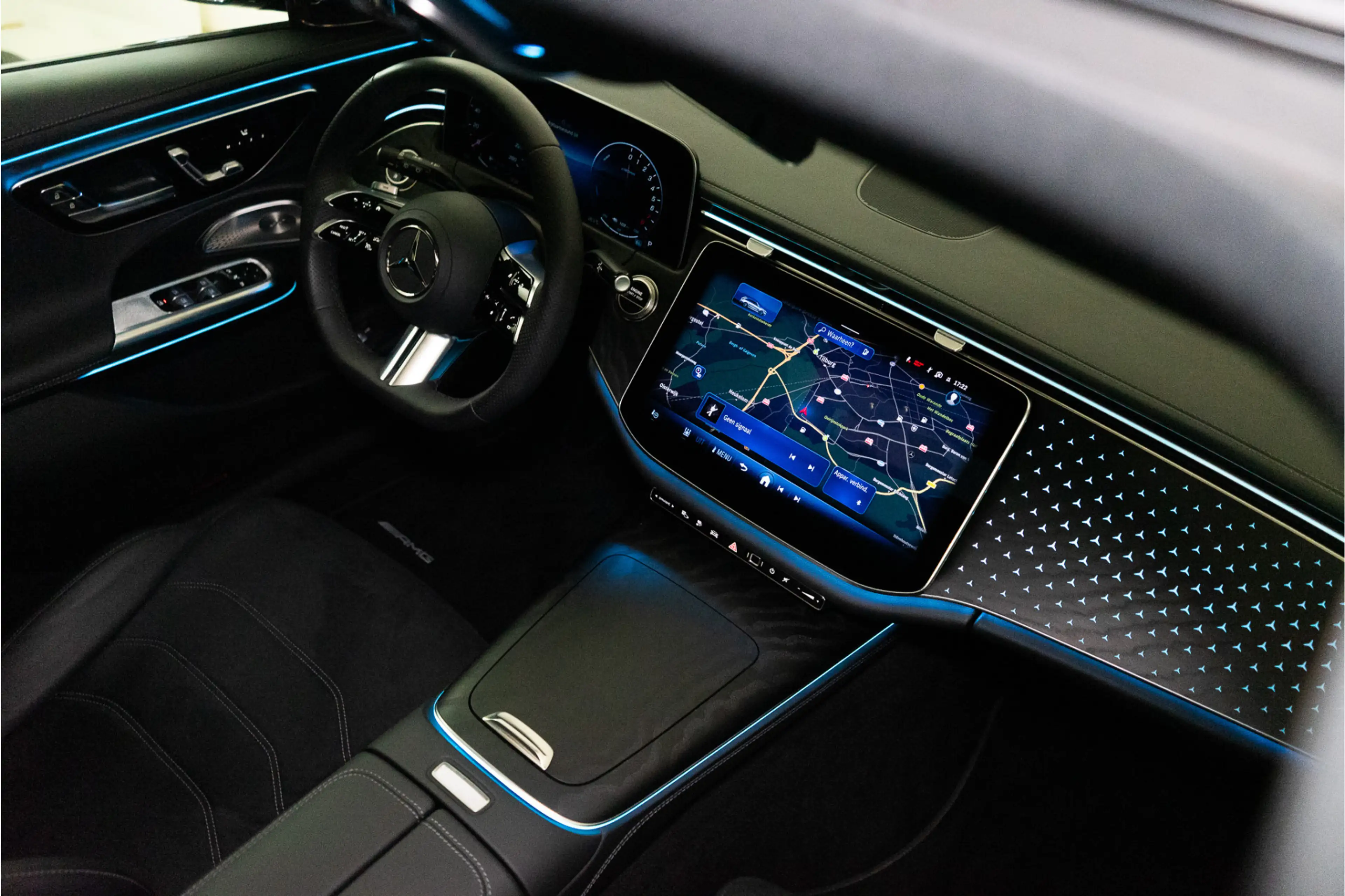 Mercedes-Benz E 300 Estate e Premium+ AMG 313PK | Burmester | Pano | T — photo 24
