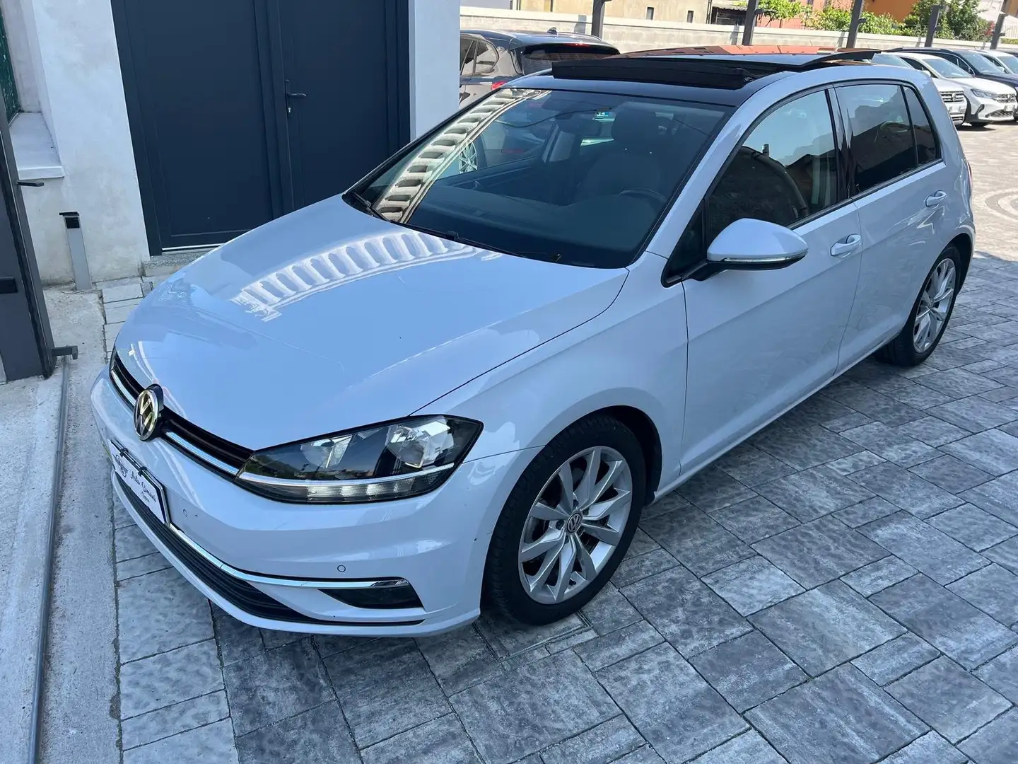 Volkswagen Golf Golf VII 2017 5p 5p 1.4 tsi 125cv dsg Blanc - 1