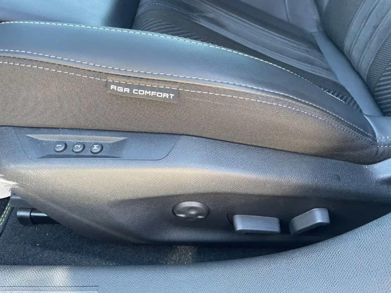 Peugeot 308 GT BlueHDi 130 EAT8 Navi LED Memory Sitze Soundsys, миниатюра 20