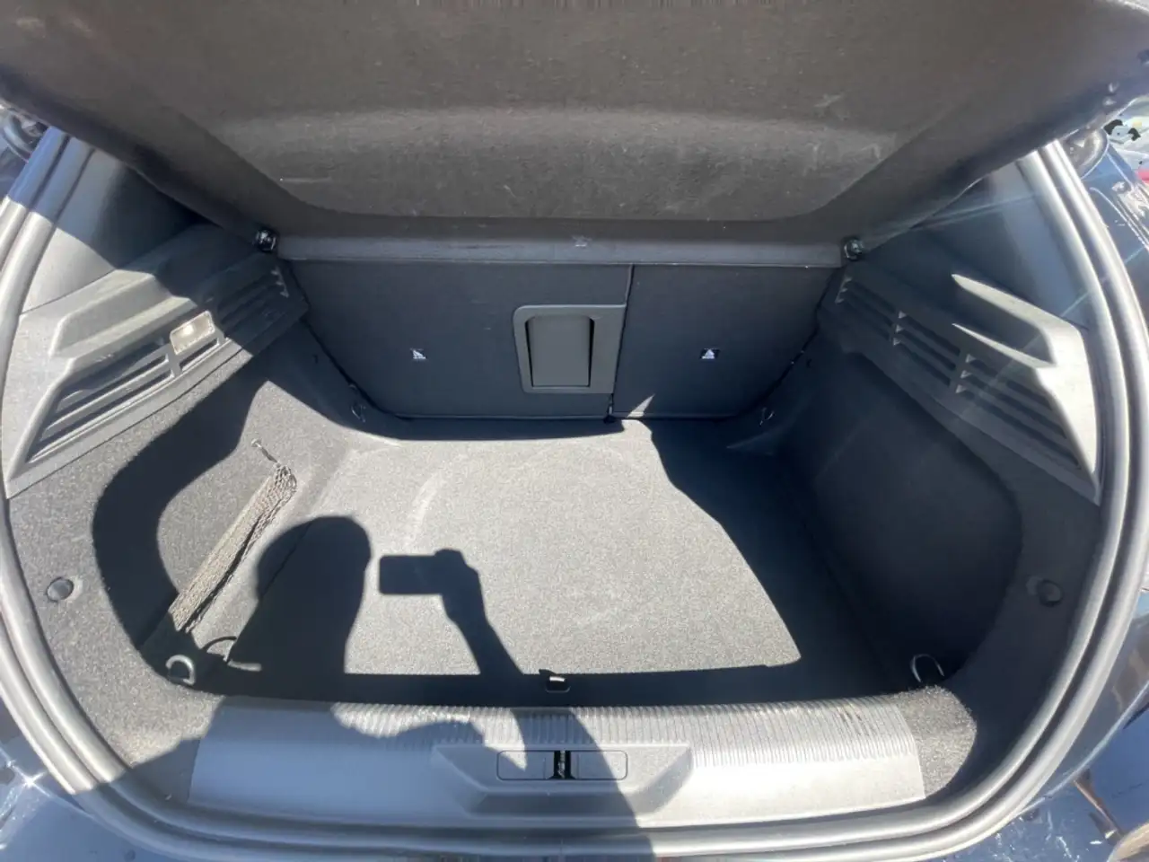 Peugeot 308 GT BlueHDi 130 EAT8 Navi LED Memory Sitze Soundsys, миниатюра 7