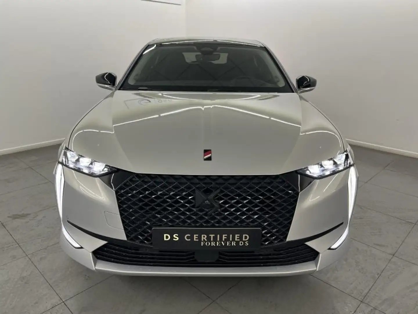 DS Automobiles DS 4 PERFORMANCE LINE + E-TENSE 225 Grijs - 2