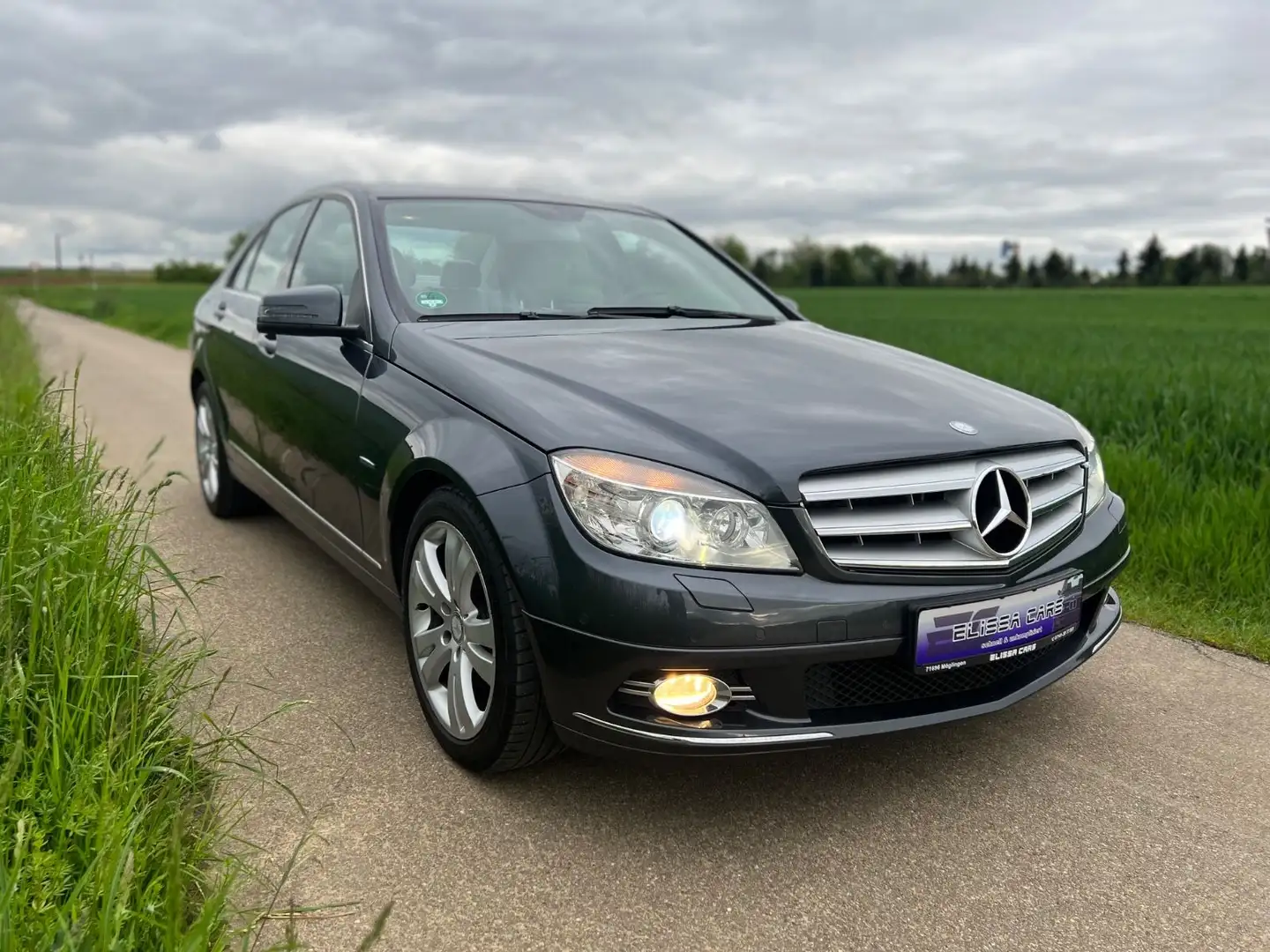 Mercedes-Benz C 200 C -Klasse Lim. CGI BlueEfficiency *TÜV NEU Gris - 1