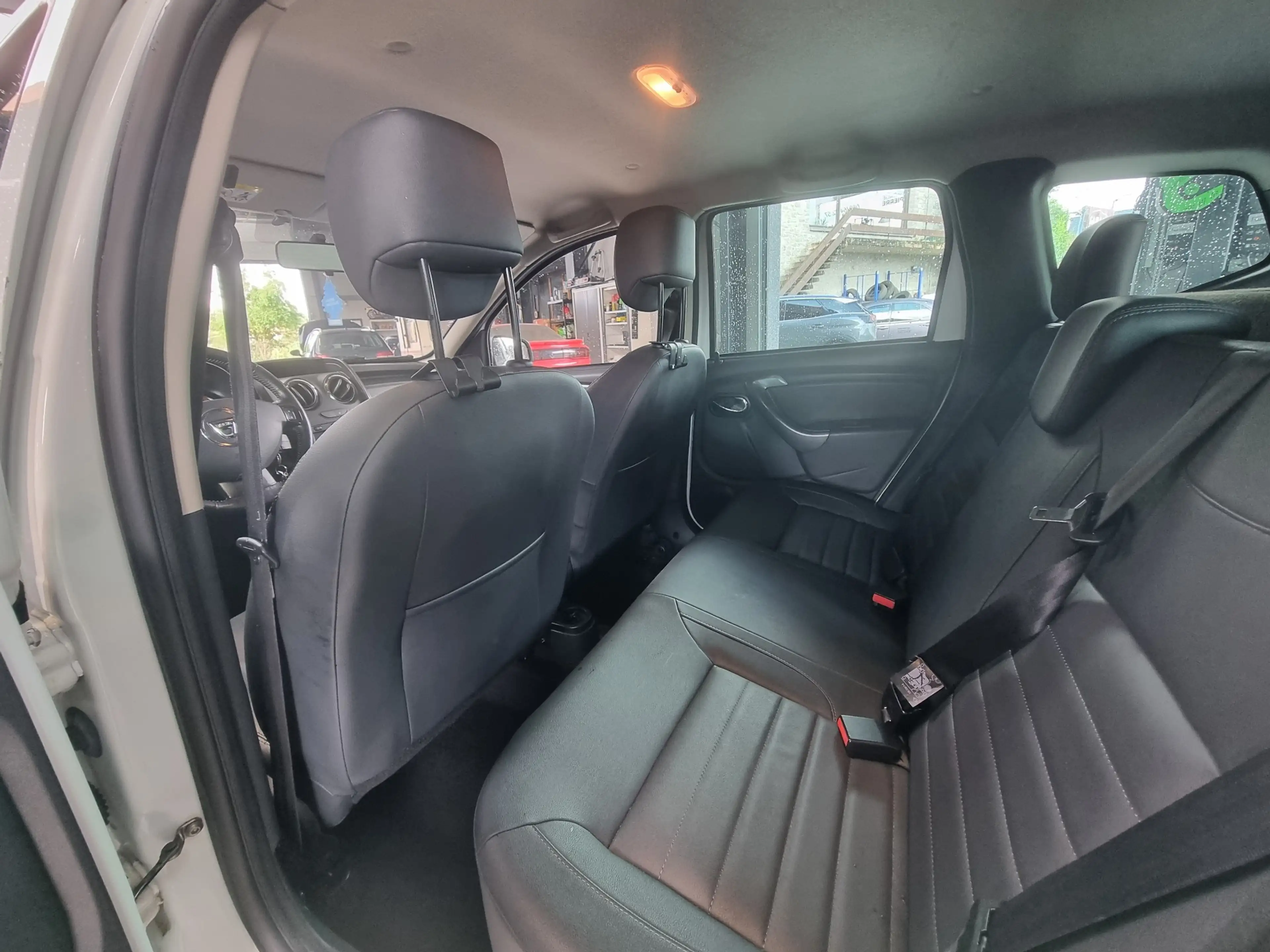 Dacia Duster Duster 1.2 TCe 4x2 Prestige * FULL OPTIONS * CUIR — photo 12
