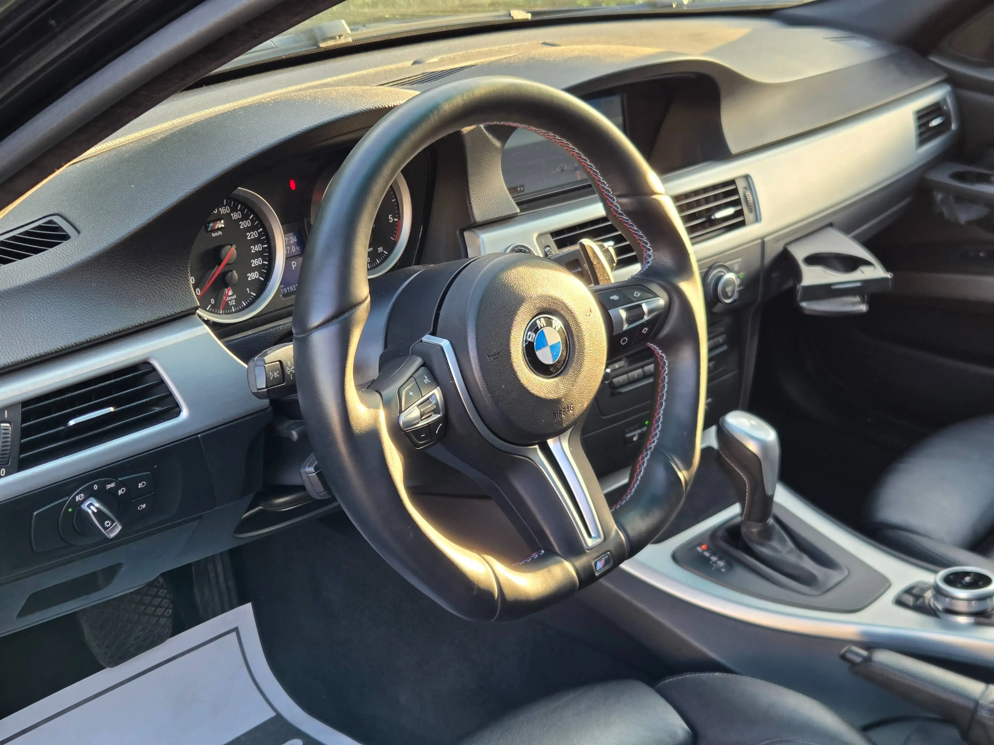 BMW 335 d E91 LCI // EINZELSTÜCK // M-PAKET // HECKANTRIEB // PANO // — photo 13
