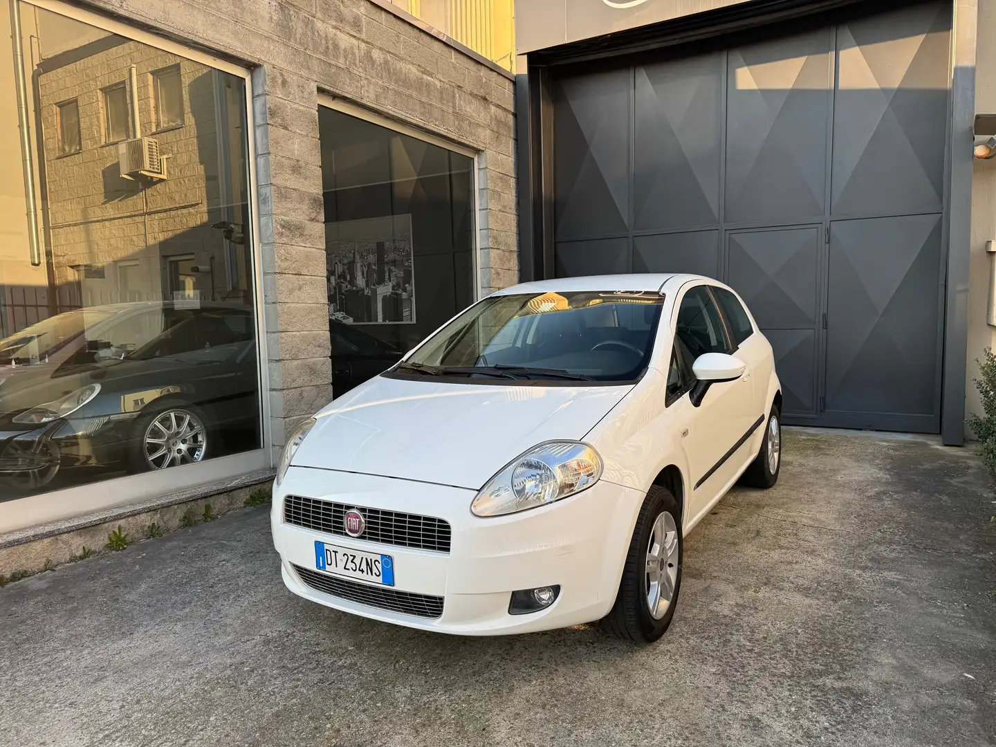 Fiat Grande Punto metano rinnovato  1.4 natural power Dynamic 77cv Blanc - 1