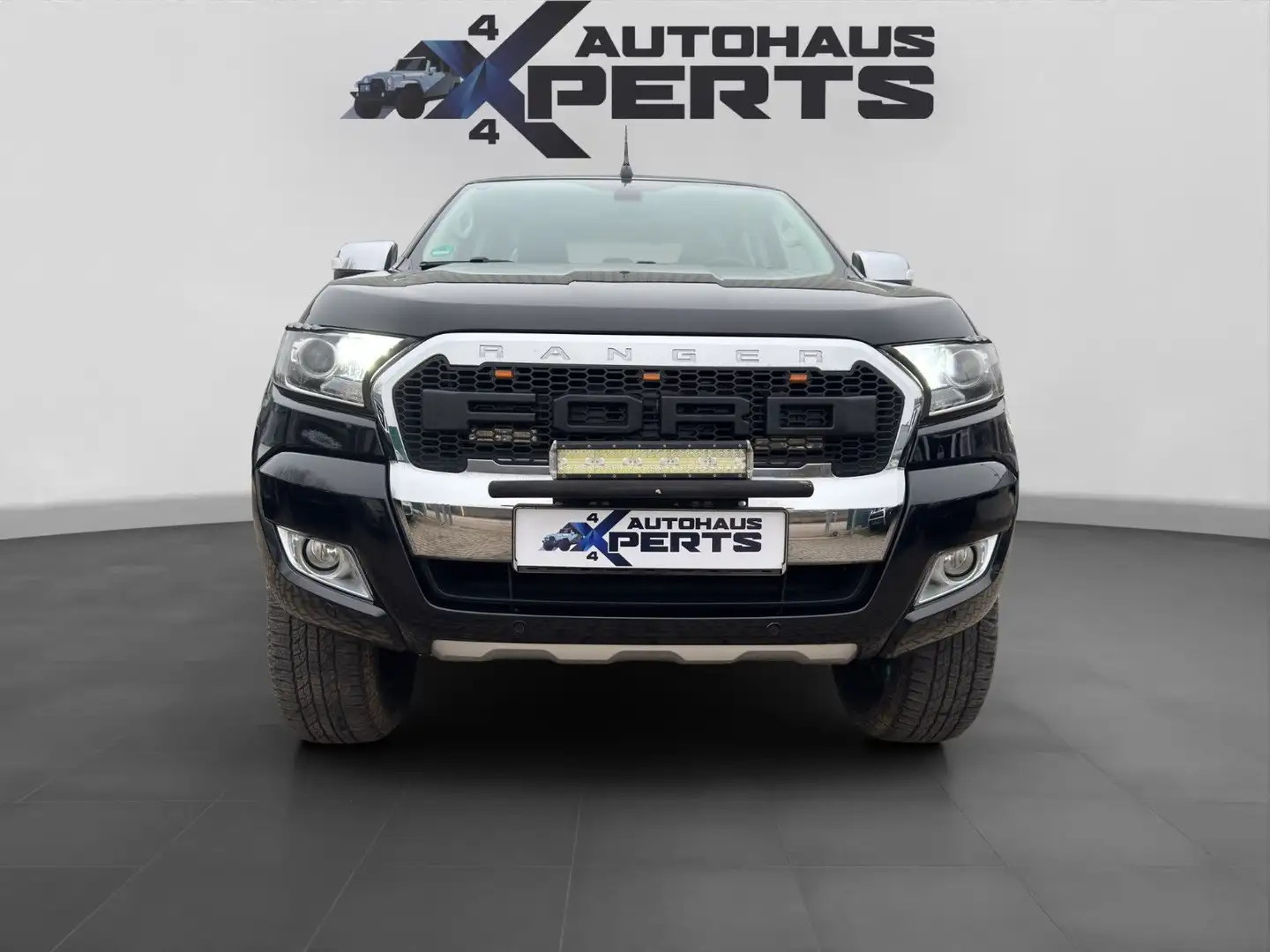 Ford Ranger RANGER 3.2 TDCi AUT. | LiMiTED | MOTOR NUR 50TKM Schwarz - 1