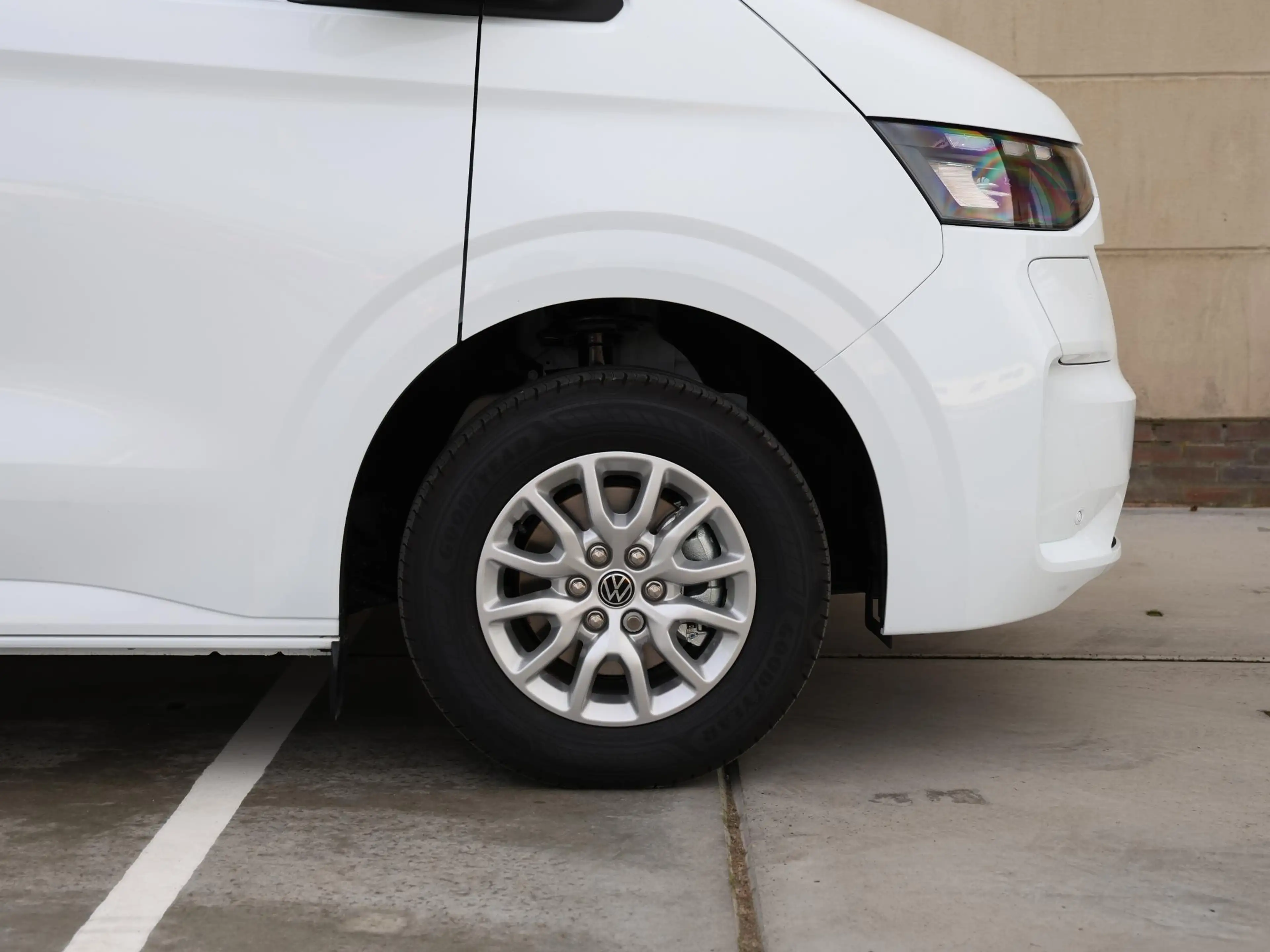 Volkswagen Transporter Style L2 2.5 eHybrid 233PK Automaat | Climatronic — photo 14