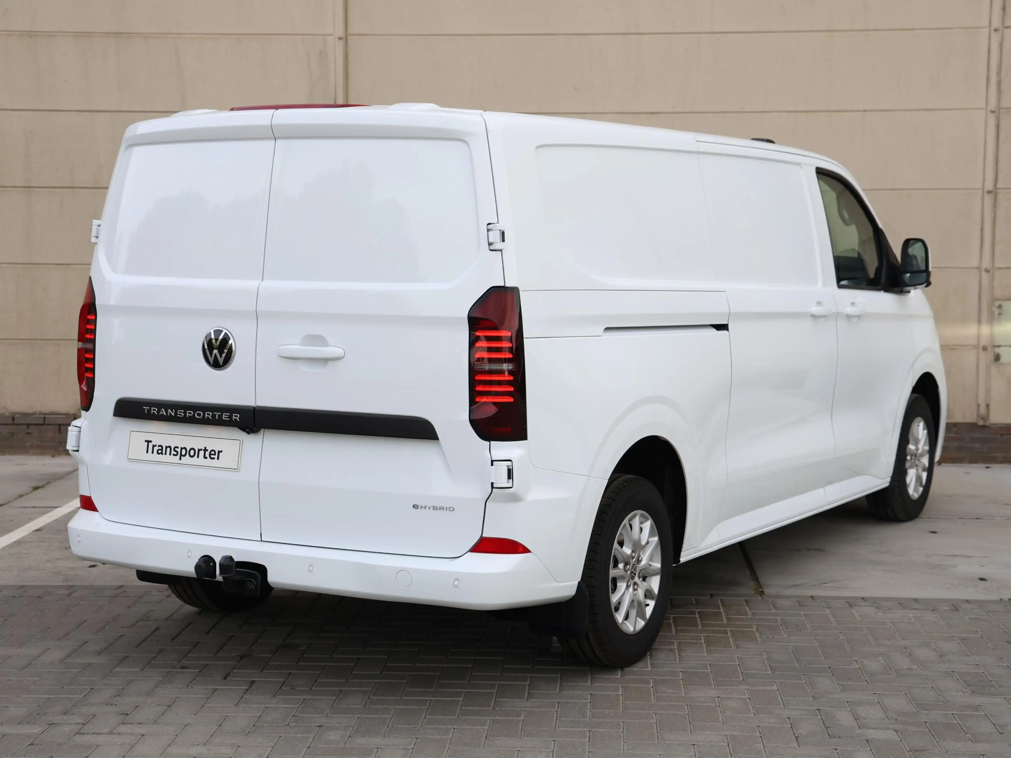 Volkswagen Transporter Style L2 2.5 eHybrid 233PK Automaat | Climatronic — photo 5