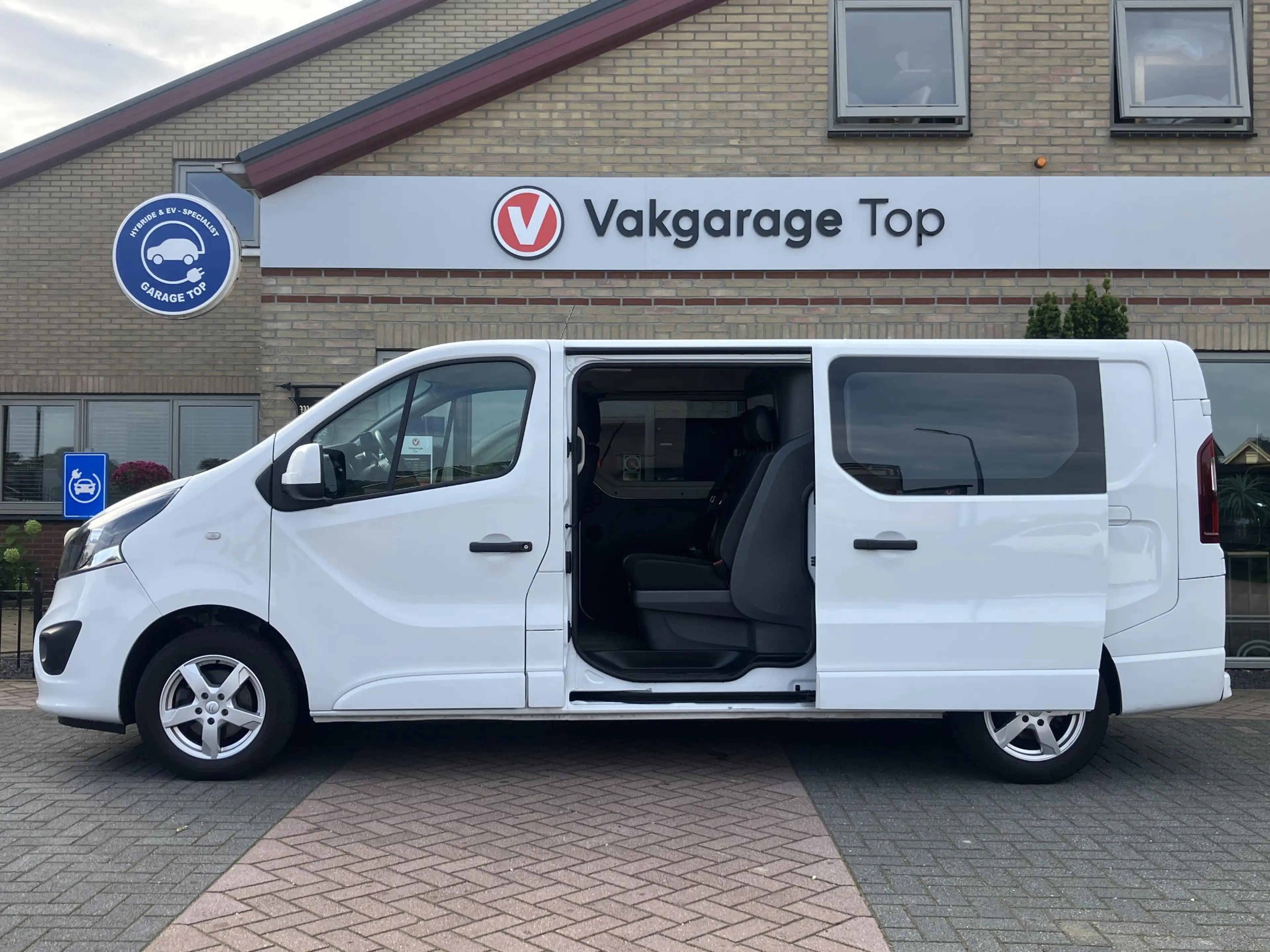 Opel Vivaro 1.6 L2H1 DC | 2x schuifdeur | Trekhaak | Camera | — photo 10