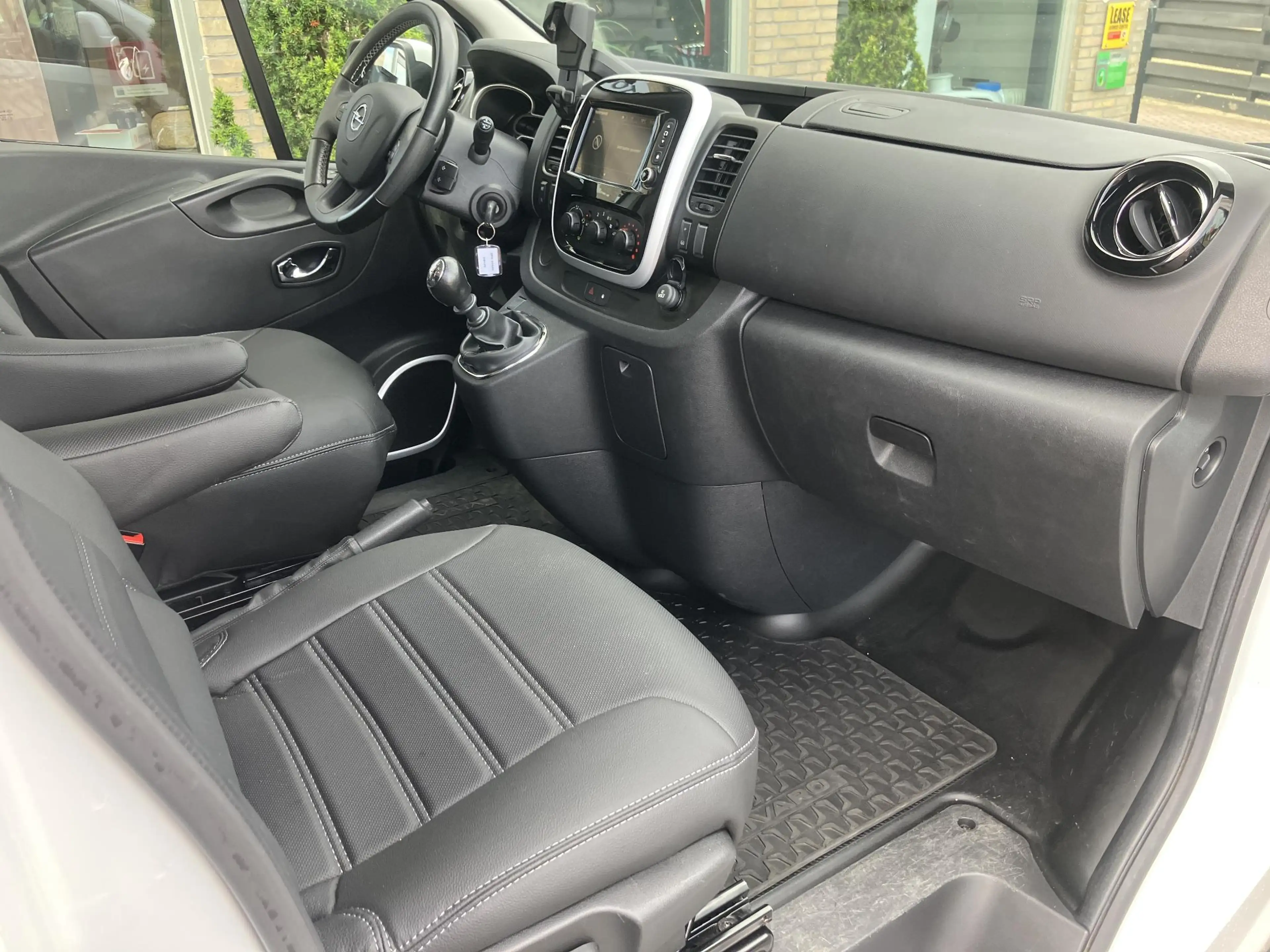Opel Vivaro 1.6 L2H1 DC | 2x schuifdeur | Trekhaak | Camera | — photo 6
