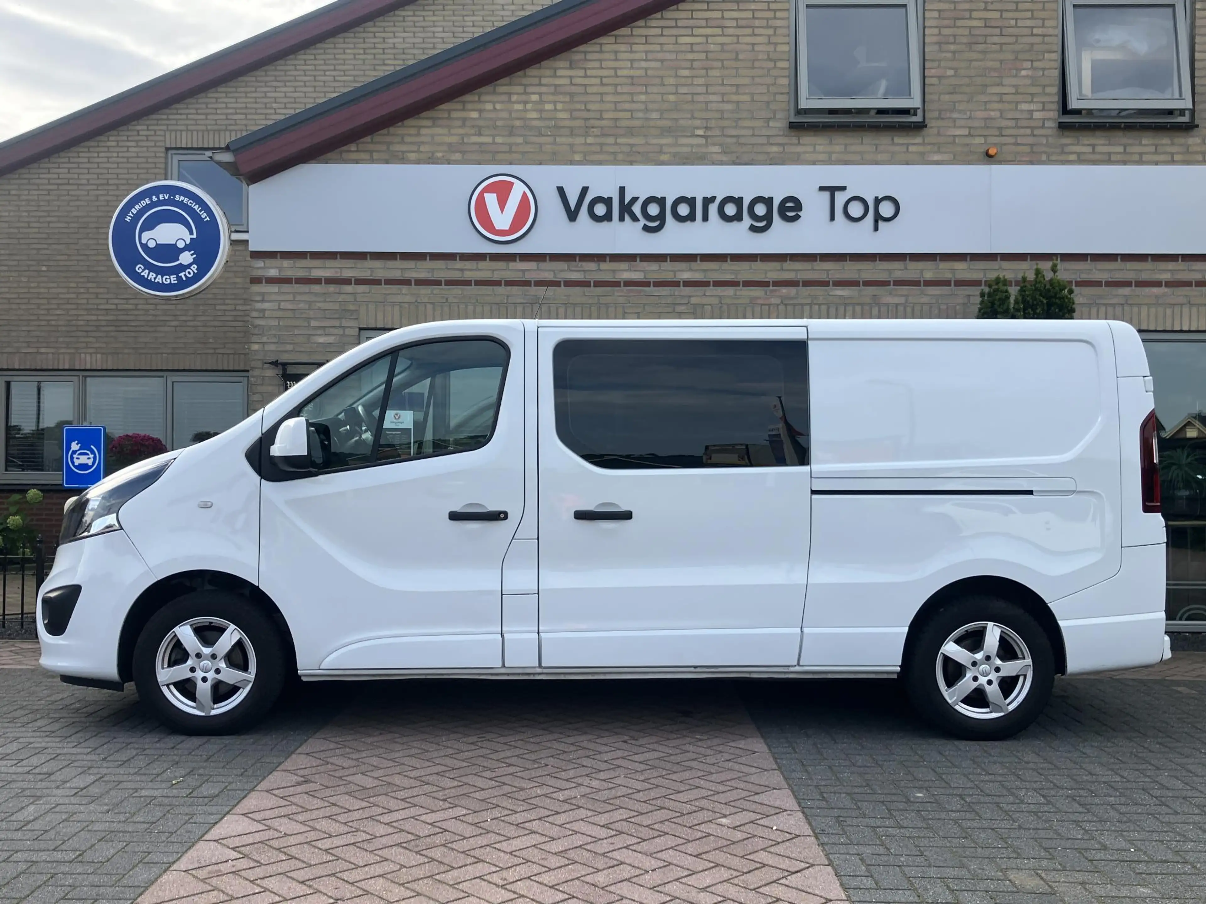 Opel Vivaro 1.6 L2H1 DC | 2x schuifdeur | Trekhaak | Camera | — photo 9