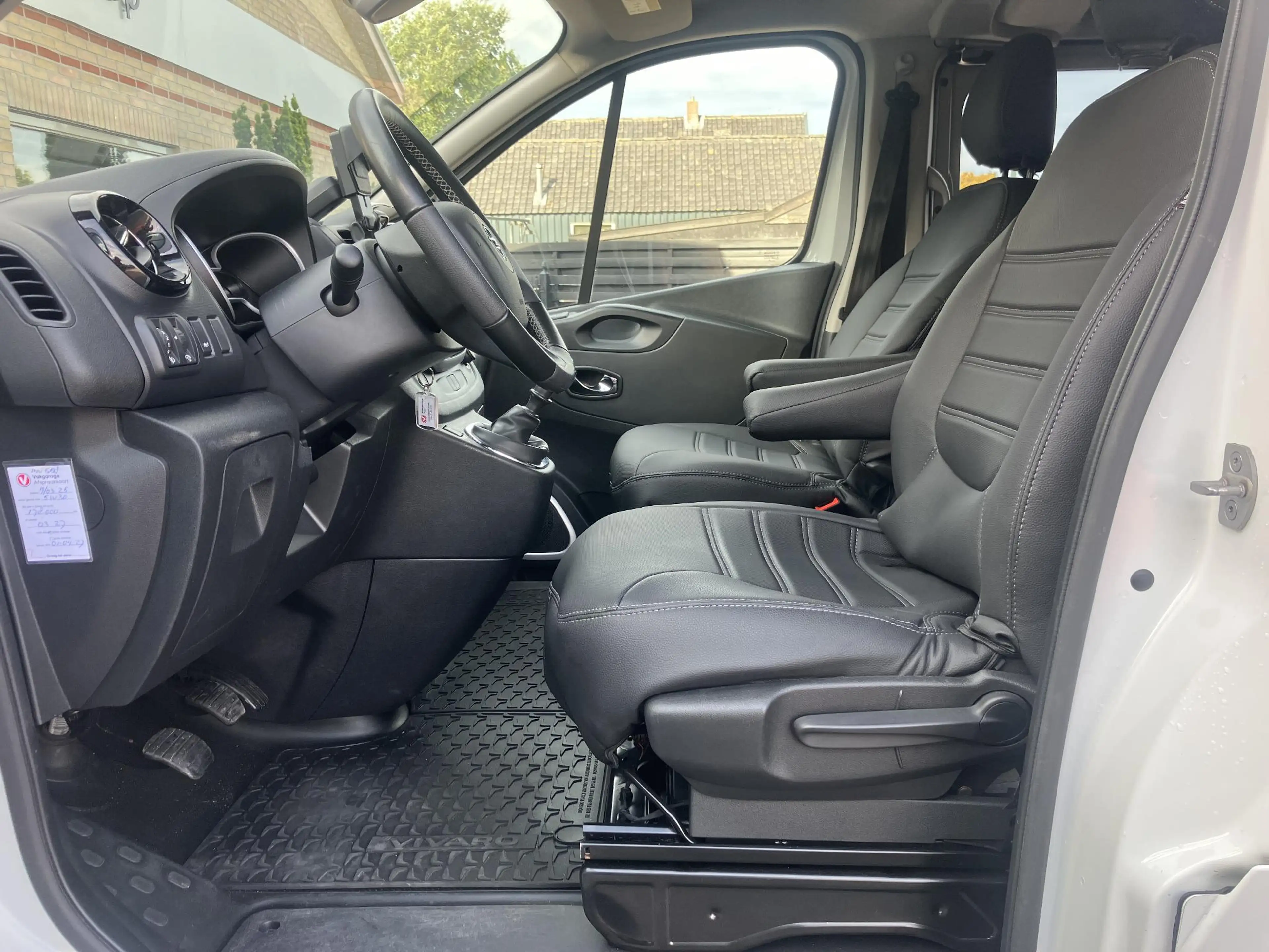 Opel Vivaro 1.6 L2H1 DC | 2x schuifdeur | Trekhaak | Camera | — photo 20
