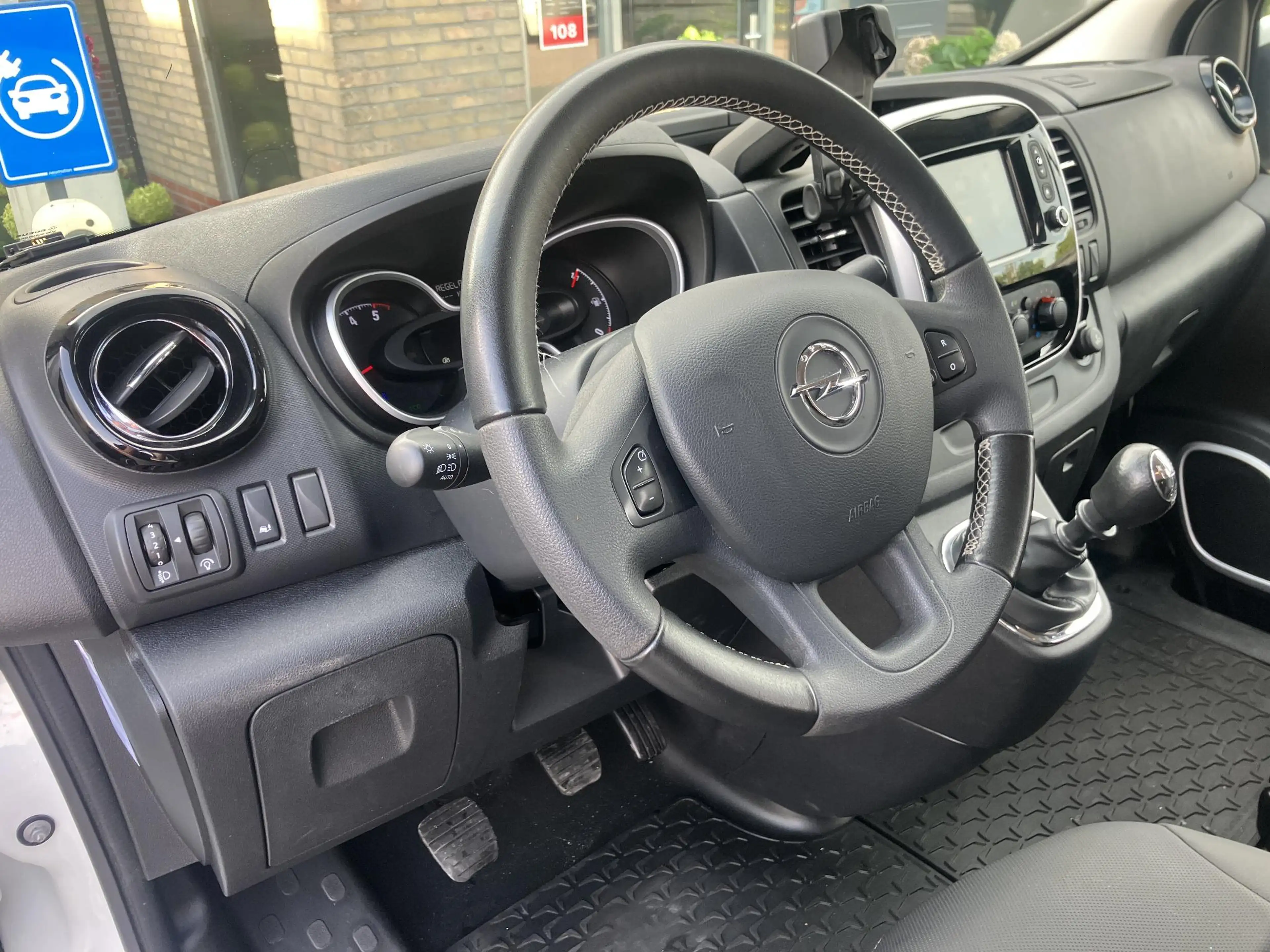 Opel Vivaro 1.6 L2H1 DC | 2x schuifdeur | Trekhaak | Camera | — photo 22