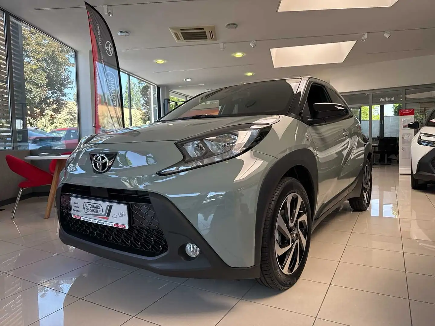 Toyota Aygo X Teamplayer SHZ, Klima, RFK Grigio - 2