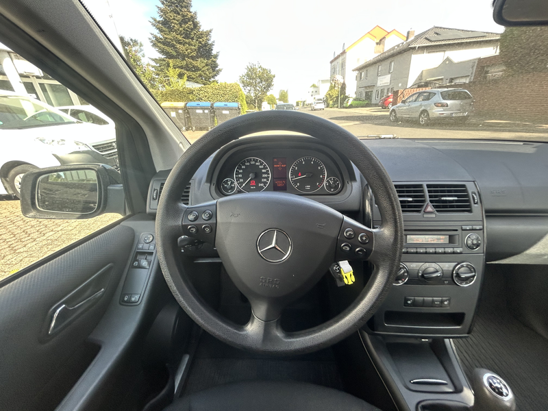 Mercedes-Benz A 150 A-Klasse  5-Türer — photo 13