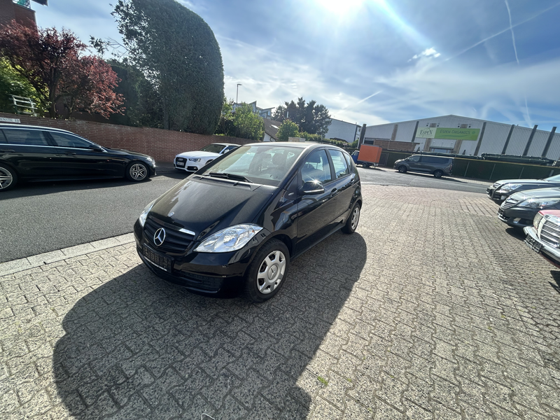 Mercedes-Benz A 150 A-Klasse  5-Türer — photo 2