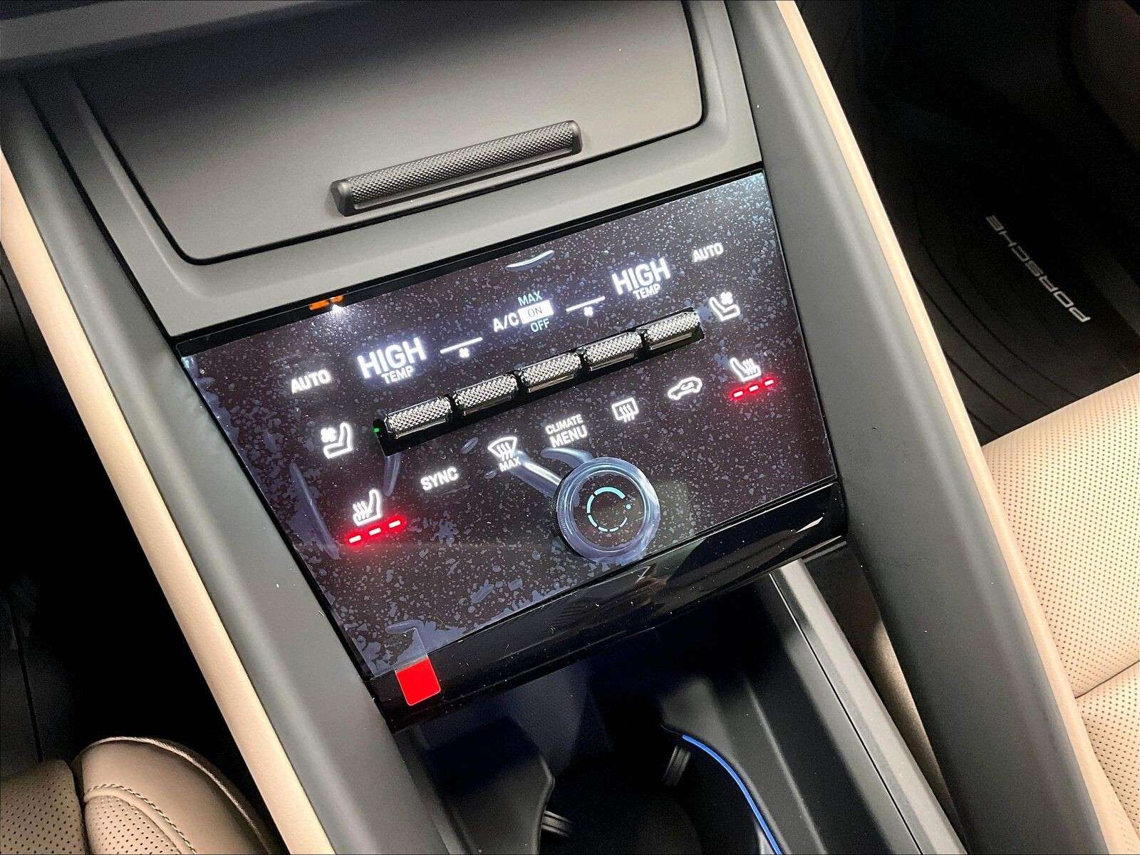 2025 Porsche Macan Electric 4S thumb 24