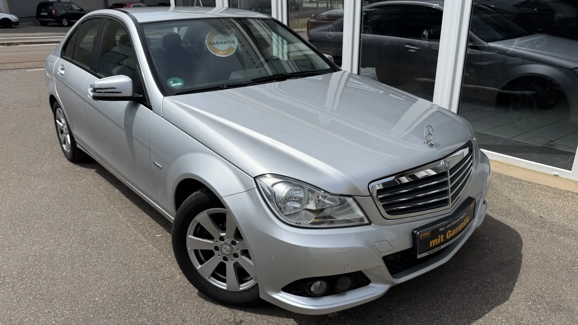 Mercedes-Benz C 180 CGI BlueEfficiency 2.HD NAVI LEDER PDC Automatik Grigio - 2