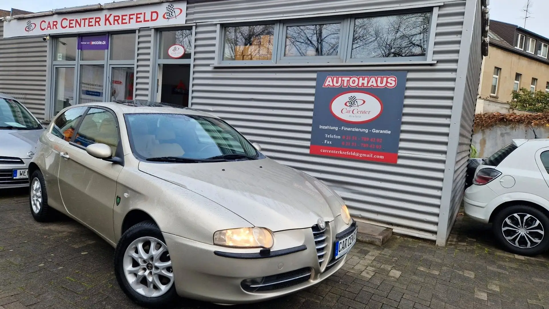 Alfa Romeo 147 1.6 16V SHZ+ALLWETTER+KLIMAAUTO+NAVI Grey - 1