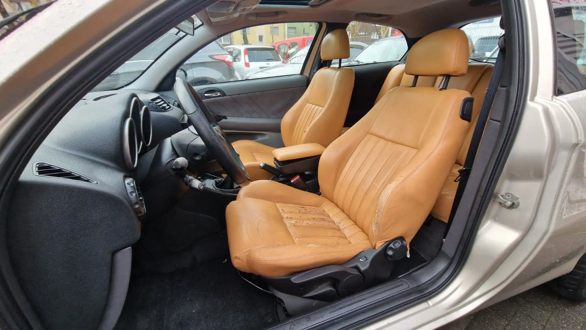 Alfa Romeo 147 1.6 16V SHZ+ALLWETTER+KLIMAAUTO+NAVI Grey - 2