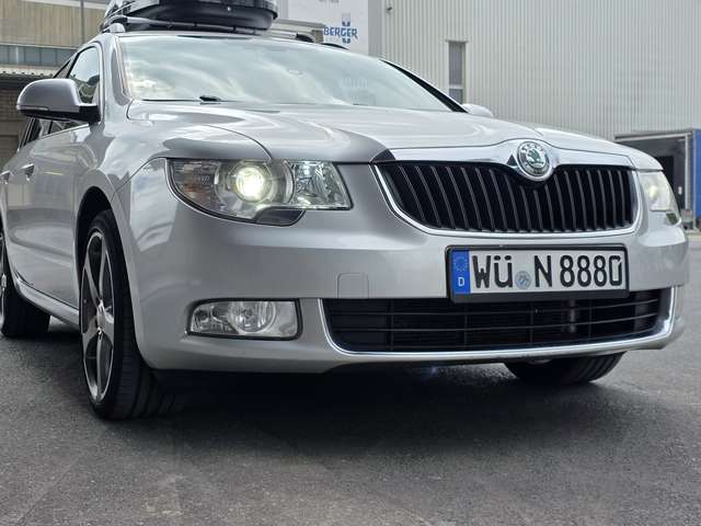 Skoda Superb Combi 2.0 TDI DSG Active