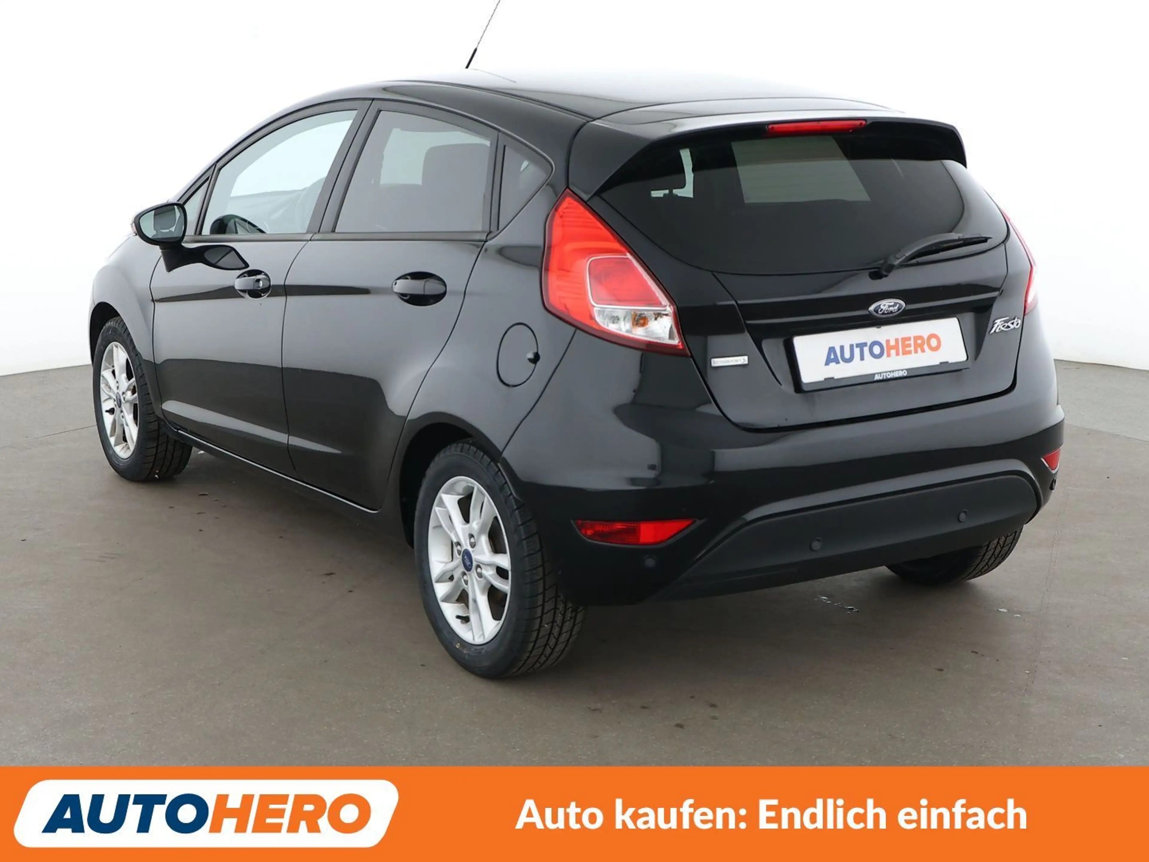 Ford Fiesta 1.0 EcoBoost Celebration*NAVI*TEMPO*PDC* — photo 4