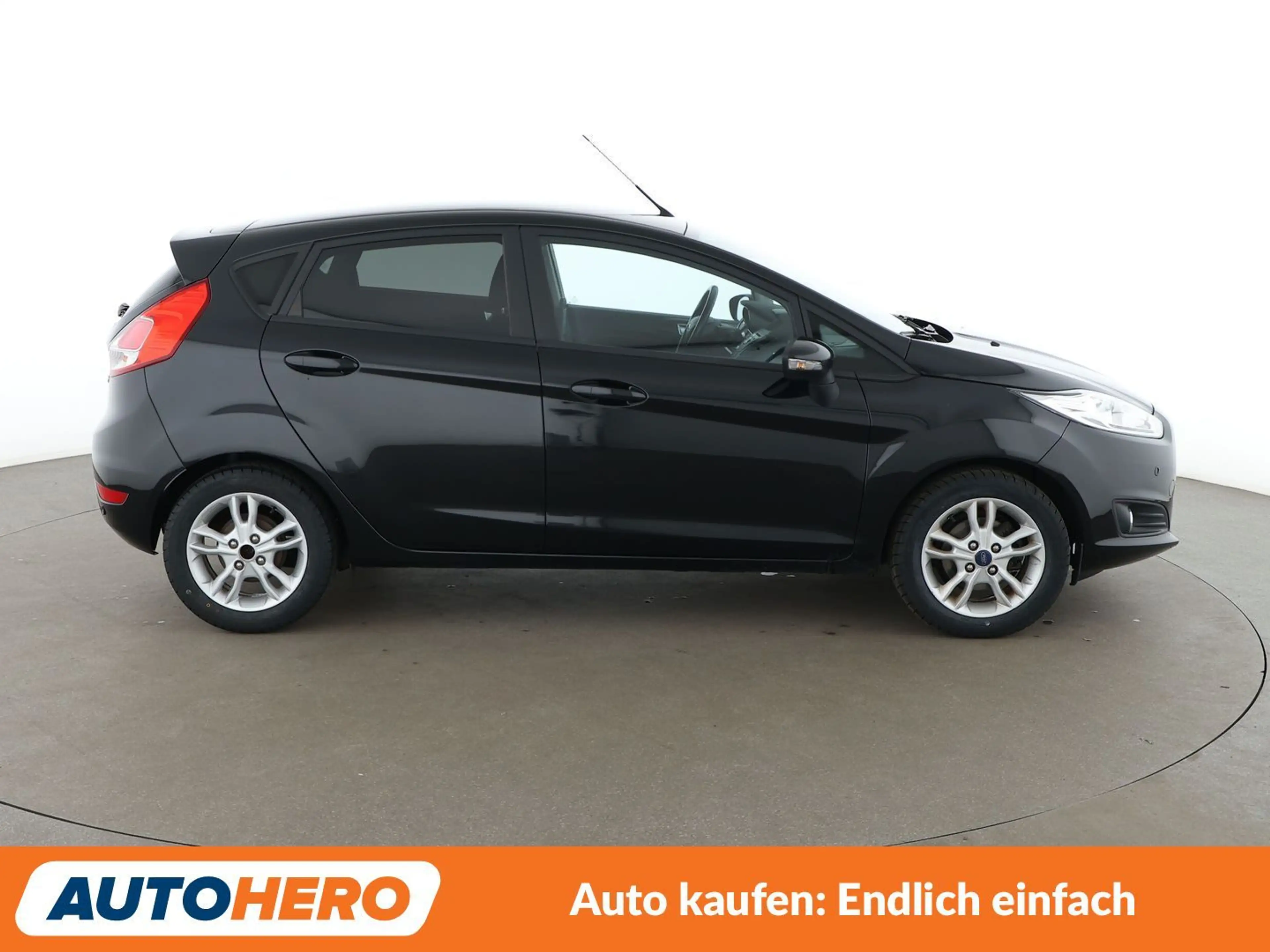Ford Fiesta 1.0 EcoBoost Celebration*NAVI*TEMPO*PDC* — photo 7