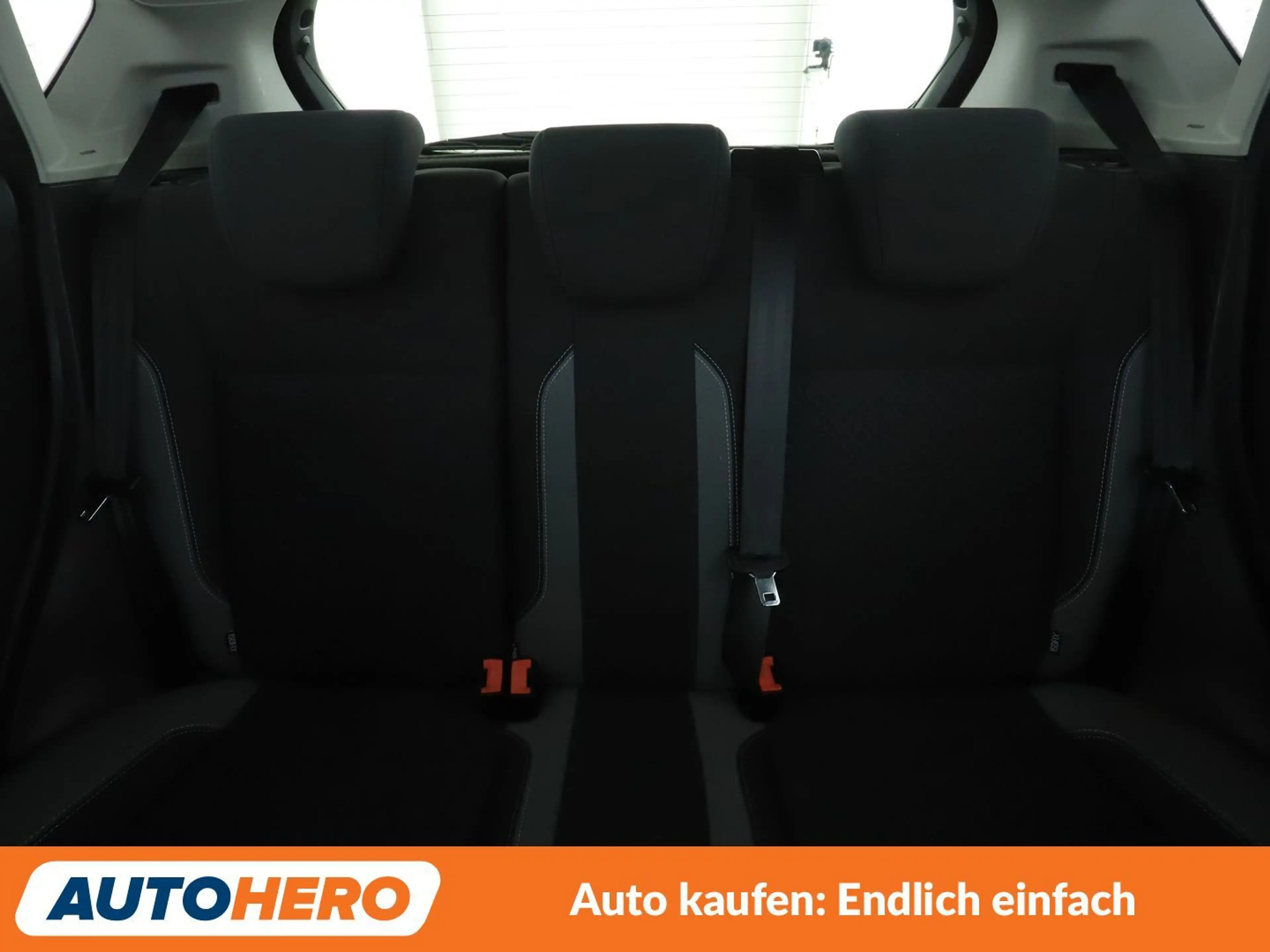Ford Fiesta 1.0 EcoBoost Celebration*NAVI*TEMPO*PDC* — photo 15