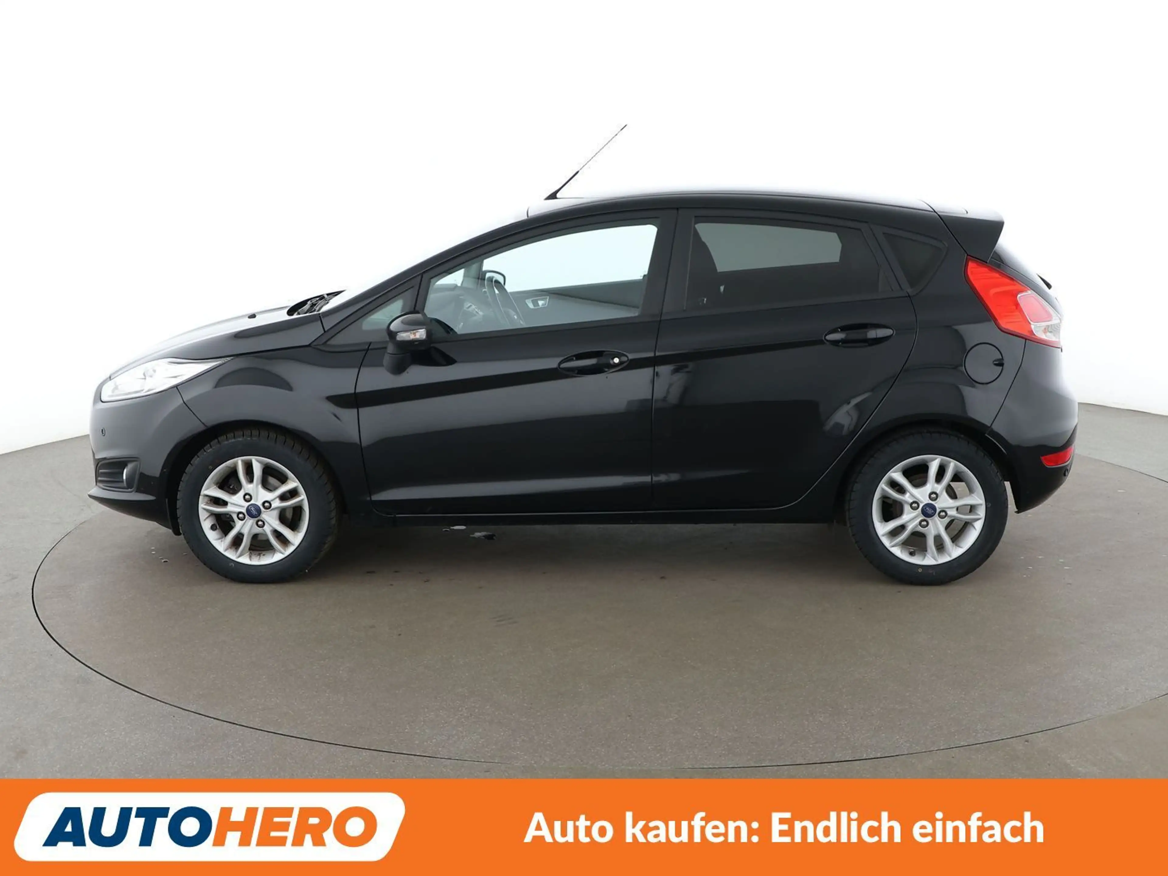 Ford Fiesta 1.0 EcoBoost Celebration*NAVI*TEMPO*PDC* — photo 3