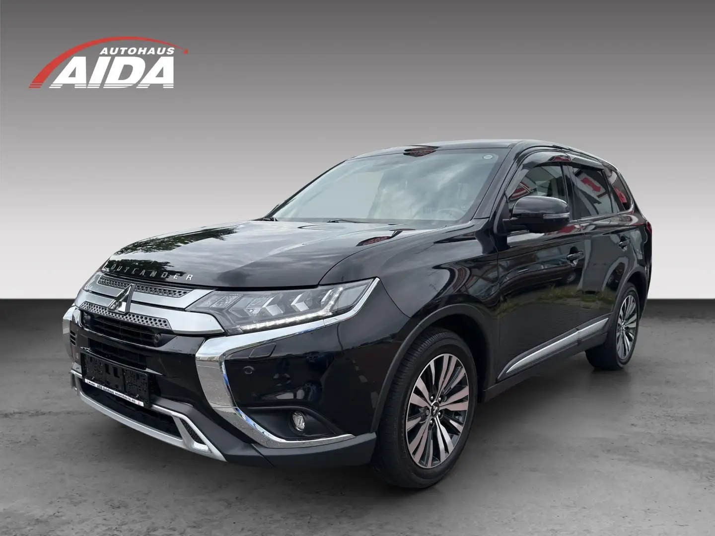 Mitsubishi Outlander 2.0l CVT Diamant Edition *AUTOMATIK* Schwarz - 1