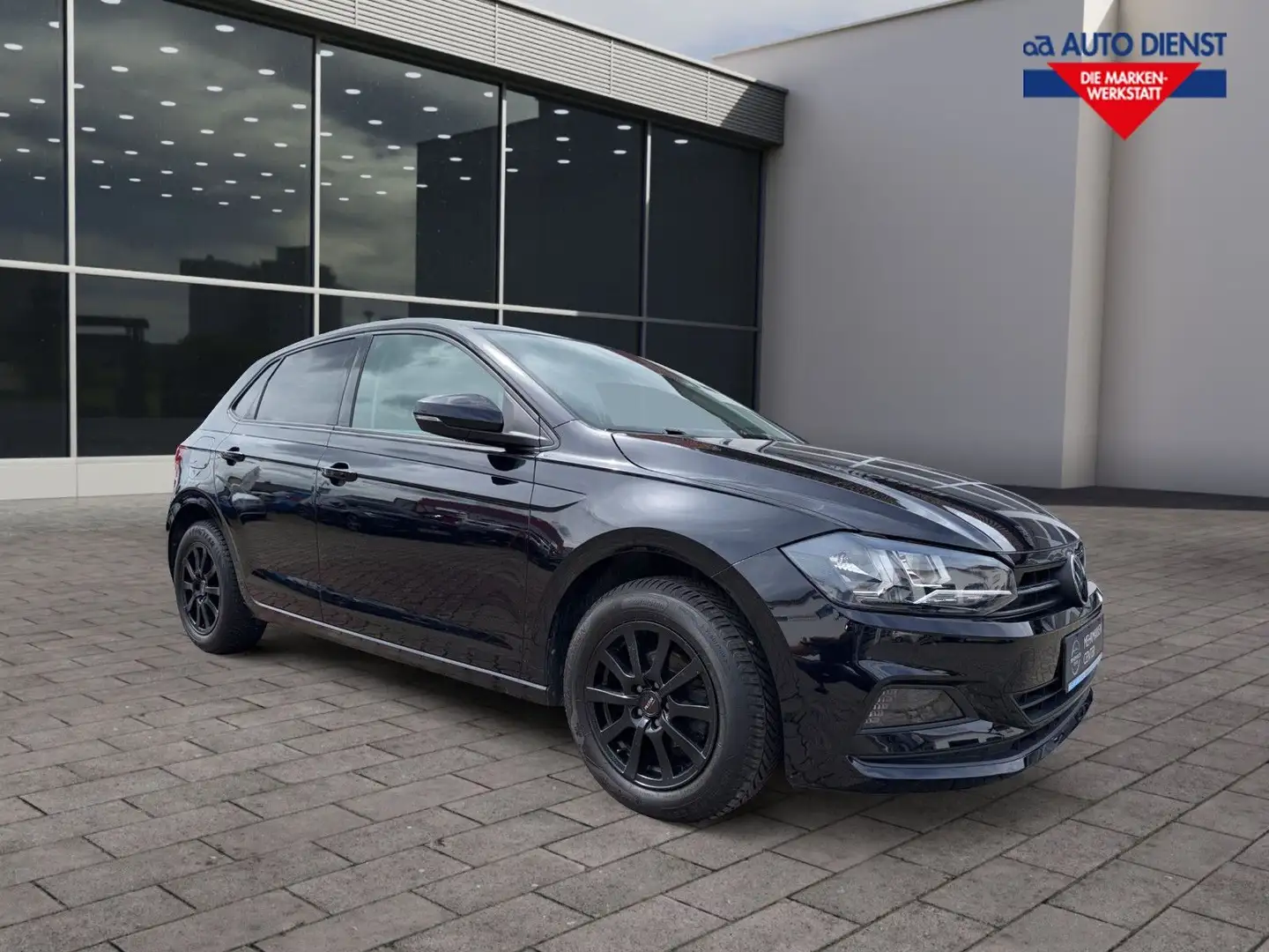 Volkswagen Polo VI Comfortline Noir - 2